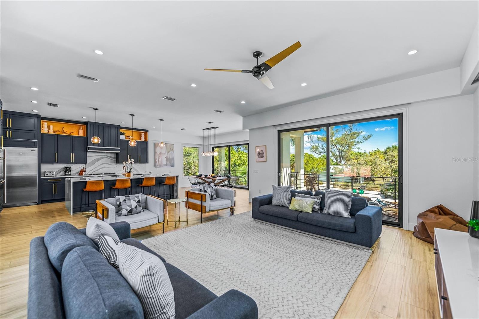 Listing photo id 6 for 315 Bay Boulevard