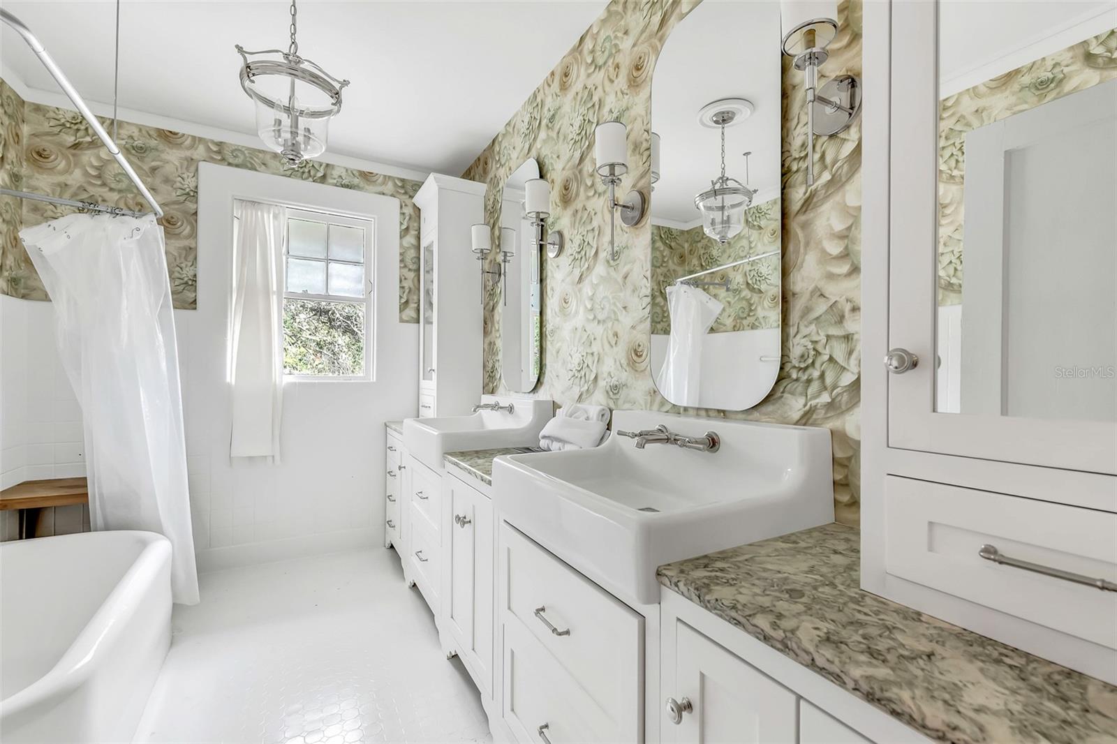 Image 22 of 47 For 829 Bayshore Boulevard