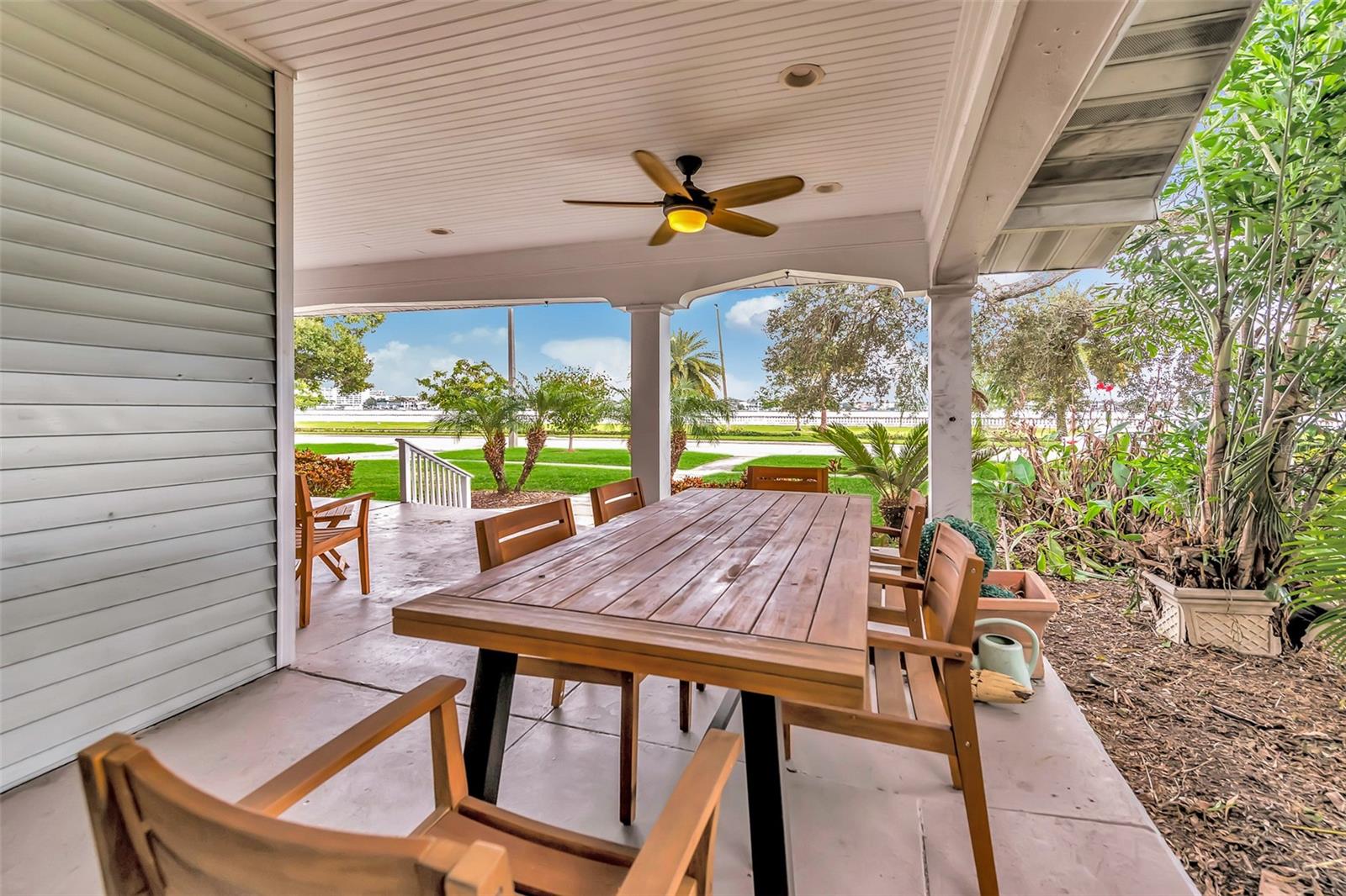 Image 36 of 47 For 829 Bayshore Boulevard