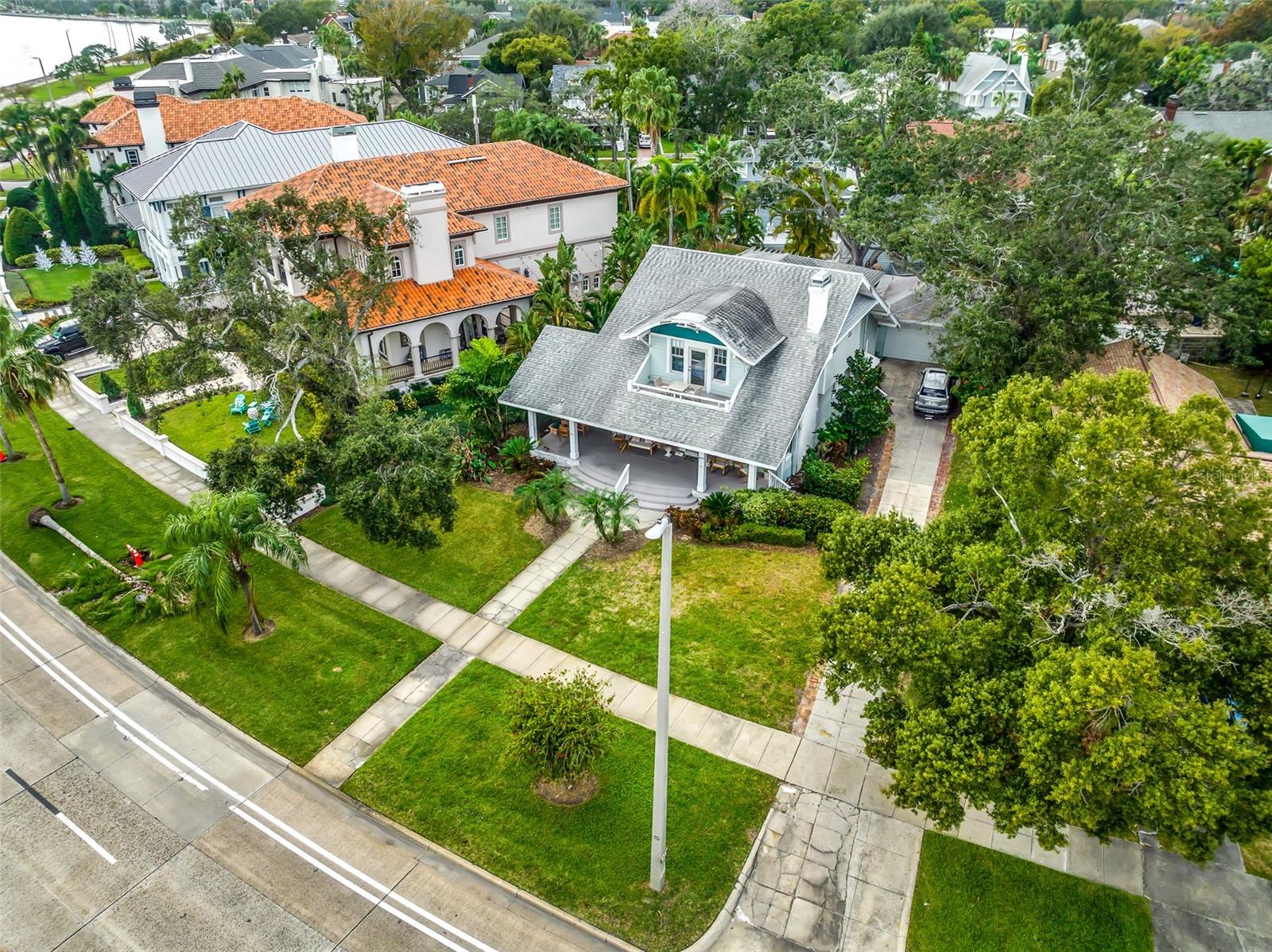 Image 41 of 47 For 829 Bayshore Boulevard
