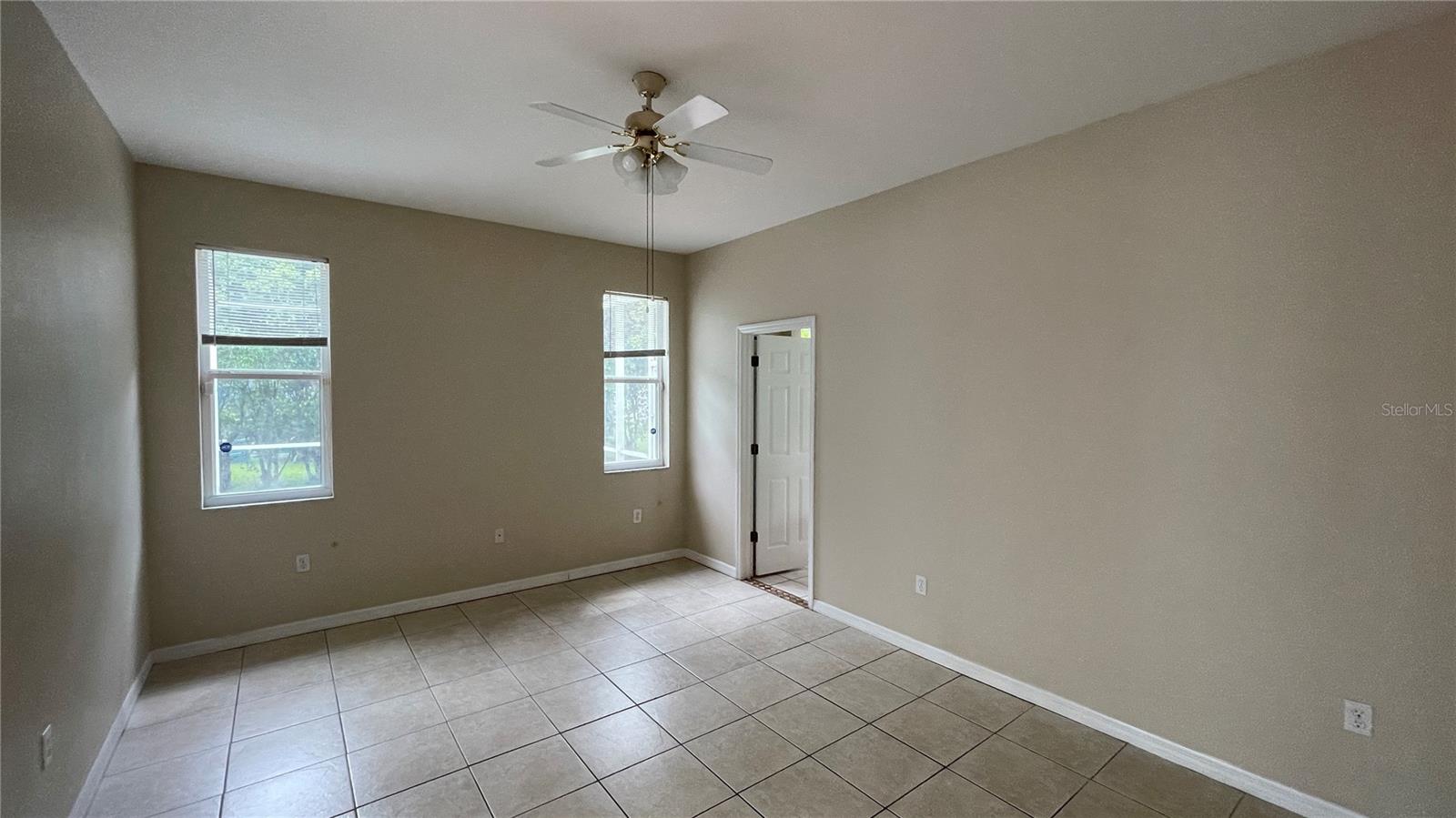 Image 10 of 26 For 6214 White Clover Circle