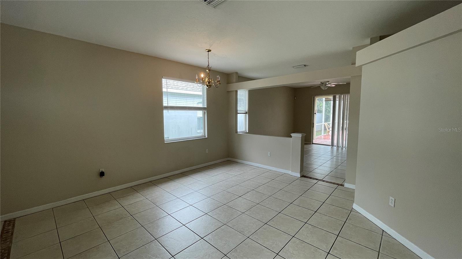 Image 8 of 26 For 6214 White Clover Circle