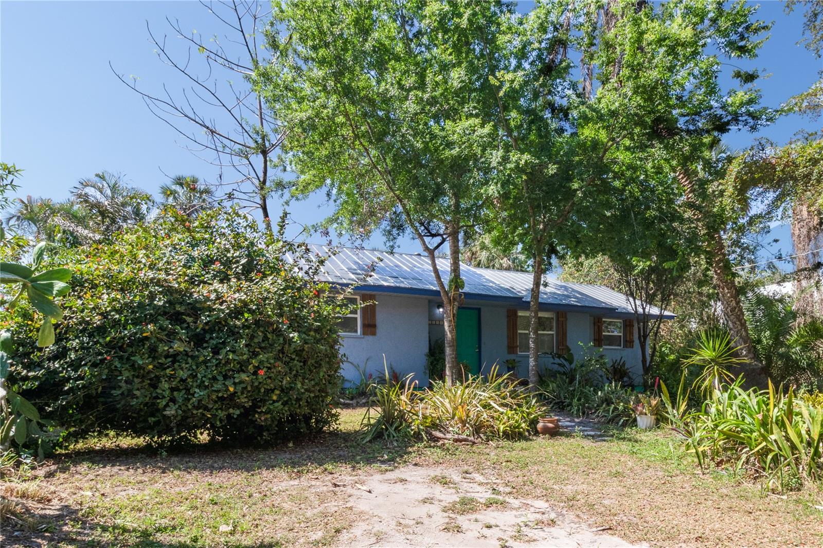 Image 2 of 52 For 1350 40th Street