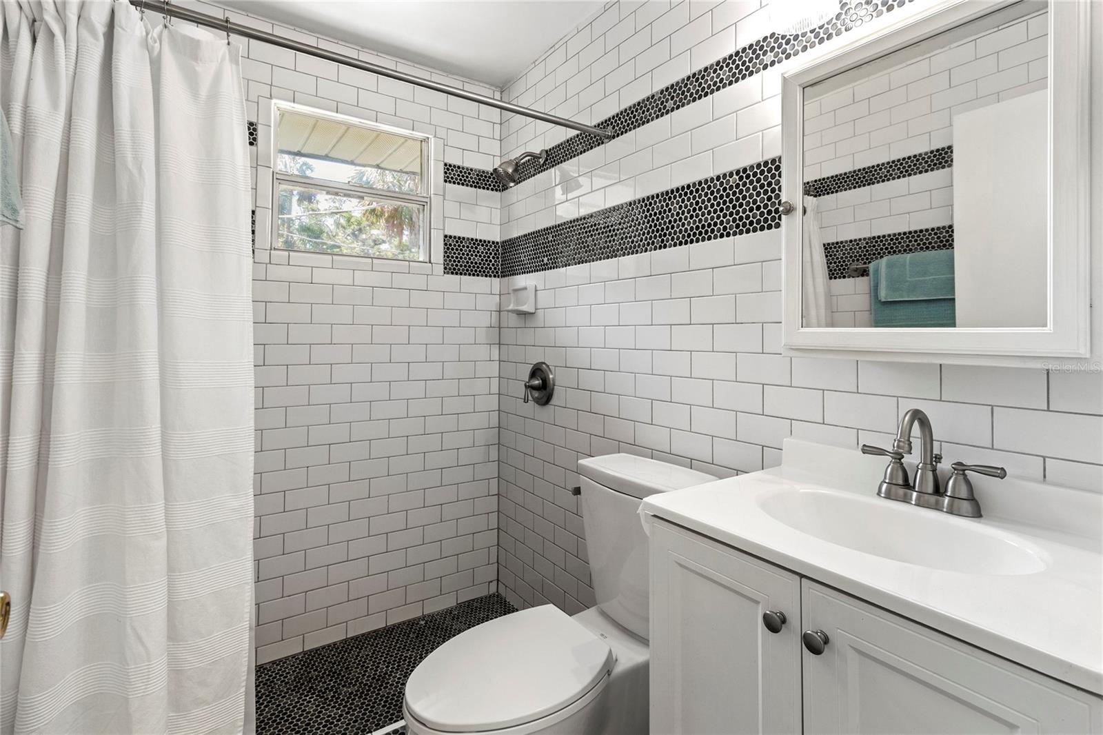 Image 20 of 52 For 1350 40th Street