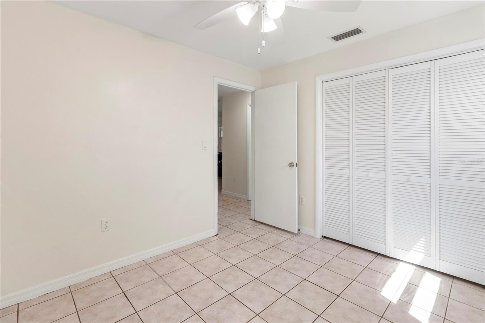 Image 21 of 52 For 1350 40th Street