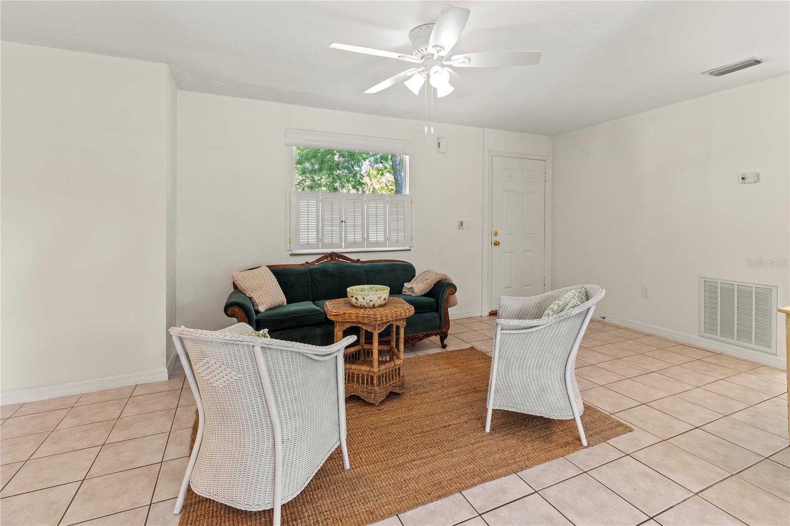 Image 9 of 52 For 1350 40th Street