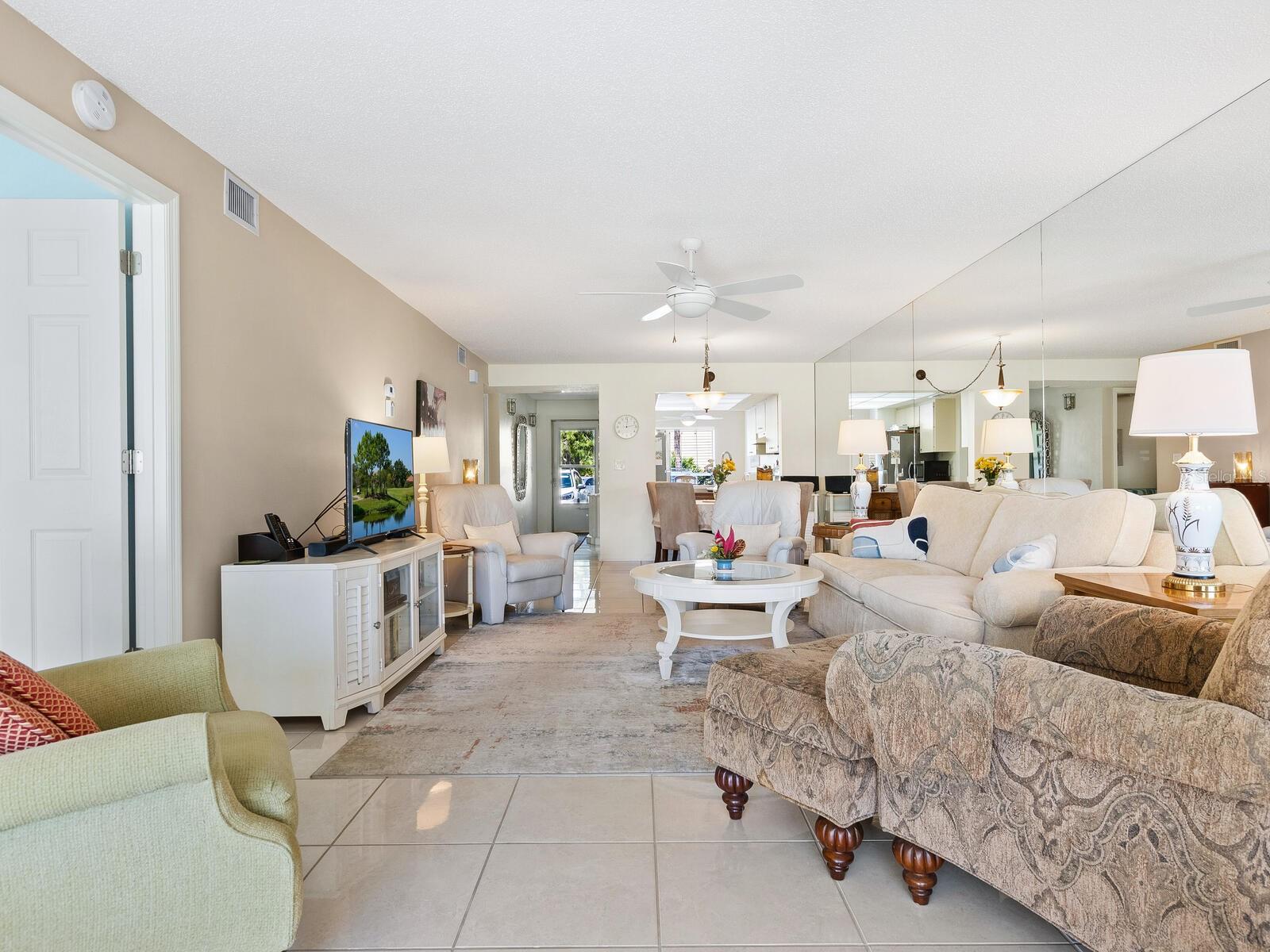 Image 11 of 54 For 4355 Longmeadow  23