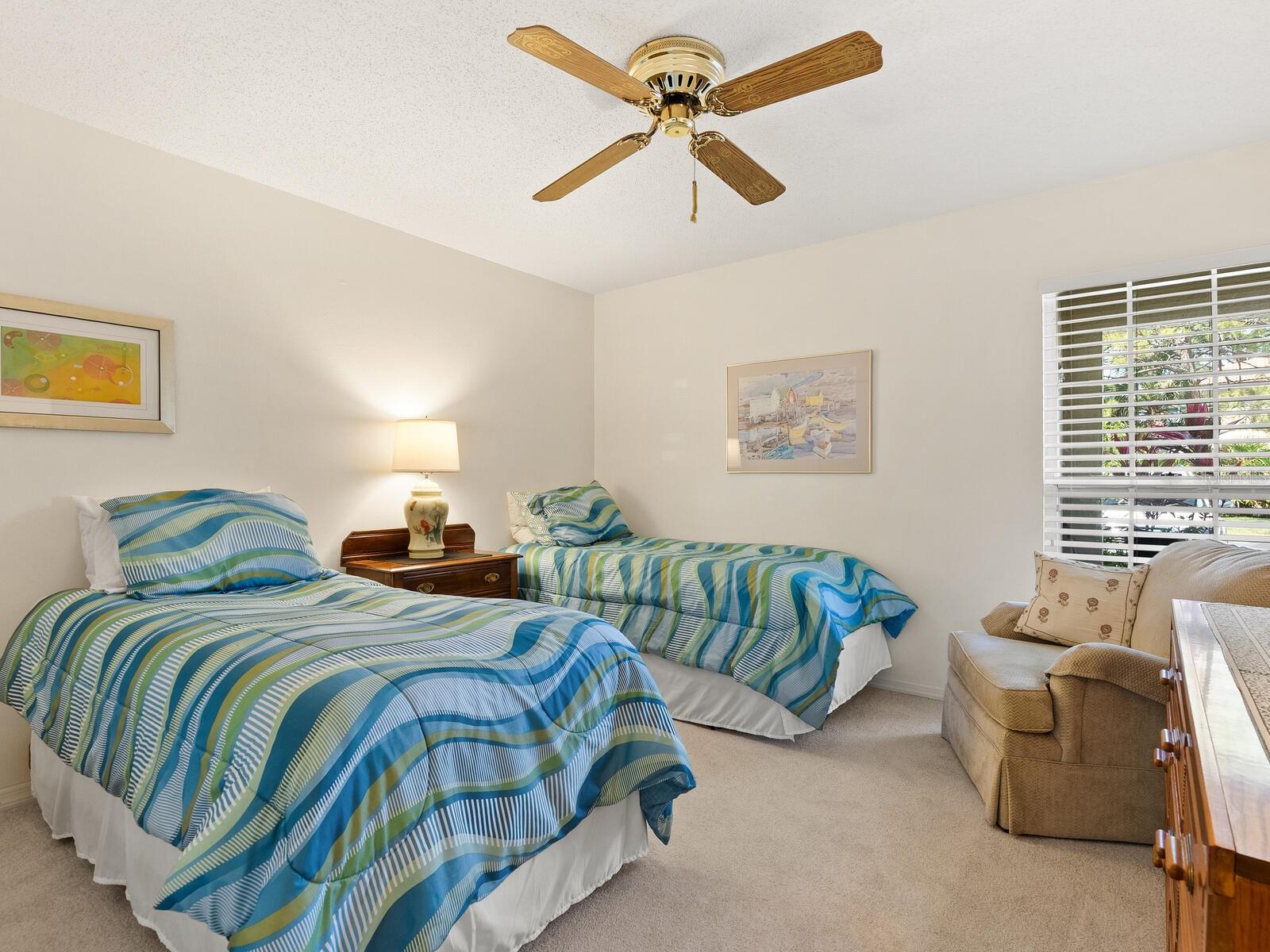 Image 23 of 54 For 4355 Longmeadow  23