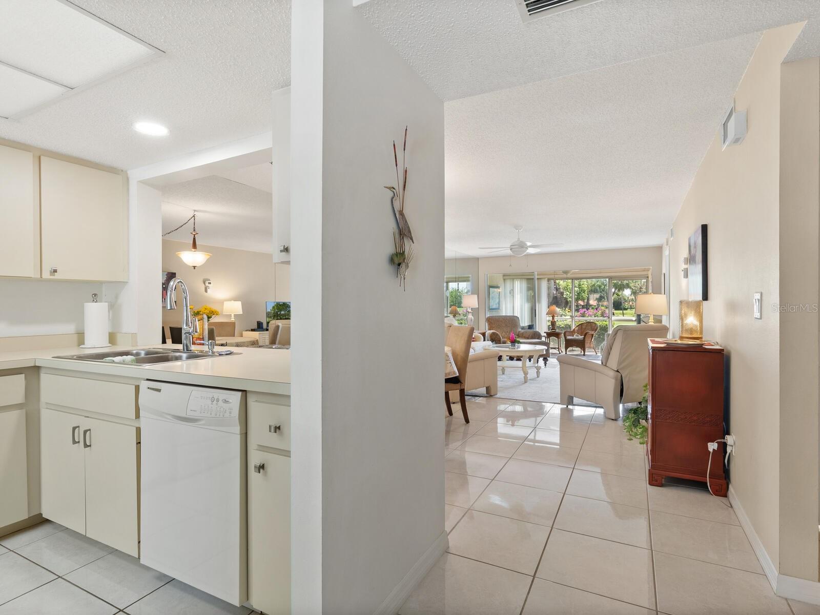 Image 4 of 54 For 4355 Longmeadow  23
