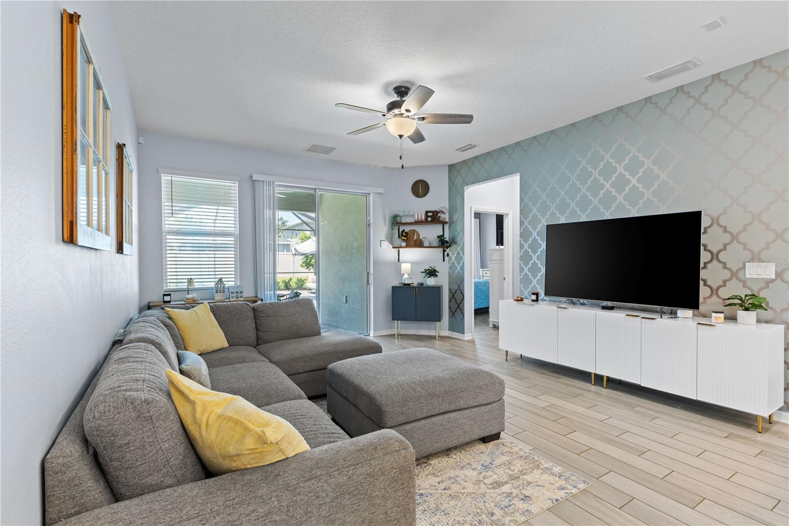 Image 11 of 48 For 5861 Bungalow Grove Court