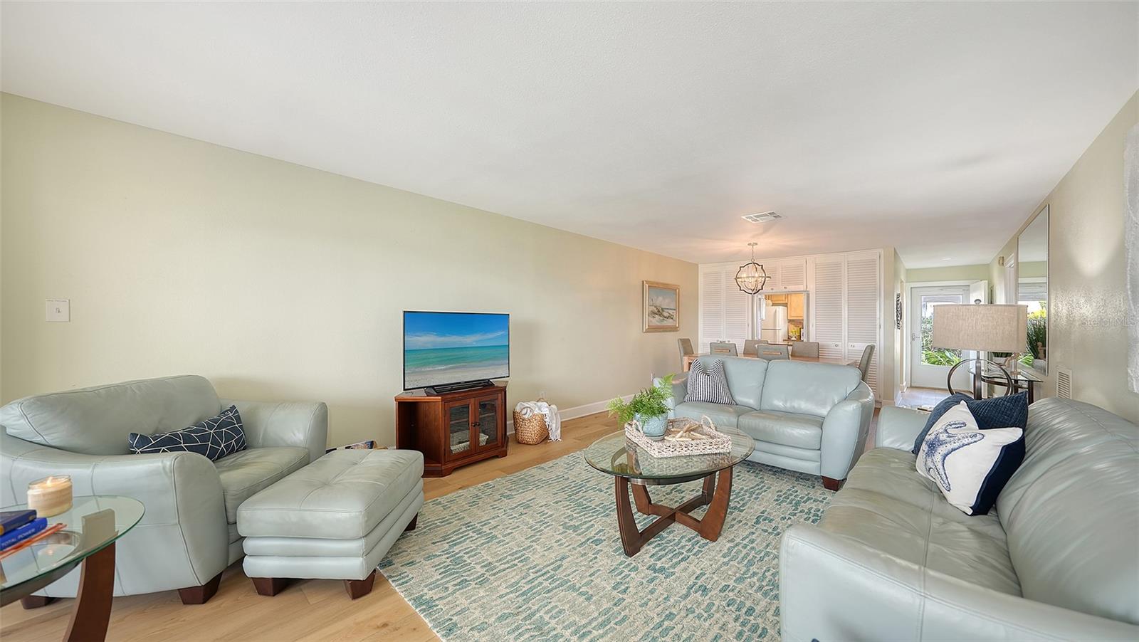 Image 10 of 74 For 777 Beach Road 1b