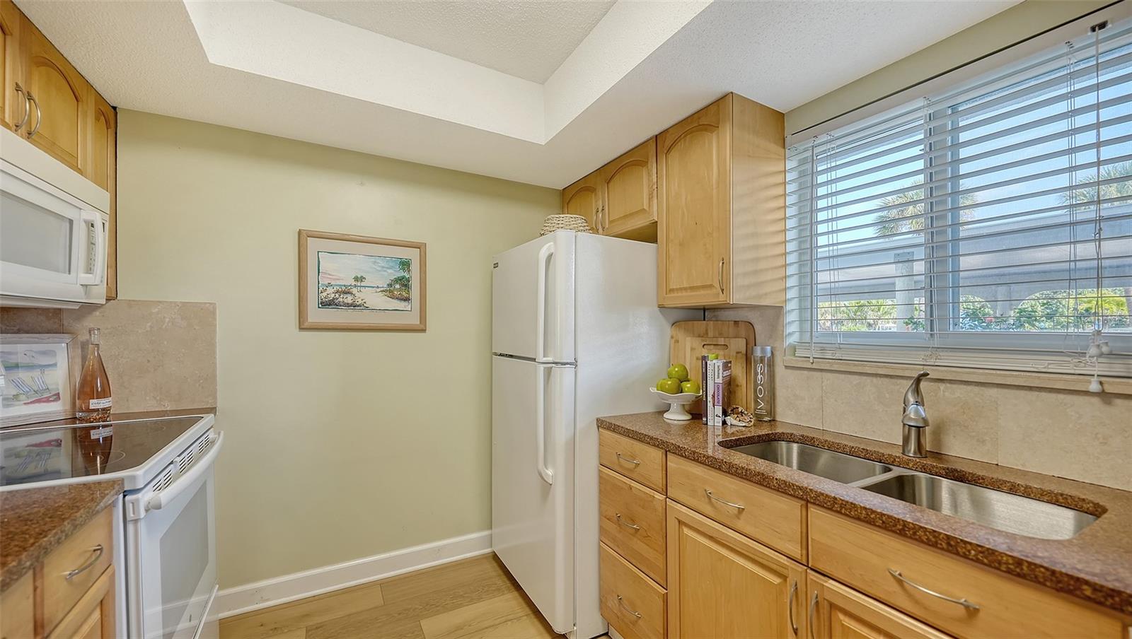 Image 16 of 74 For 777 Beach Road 1b
