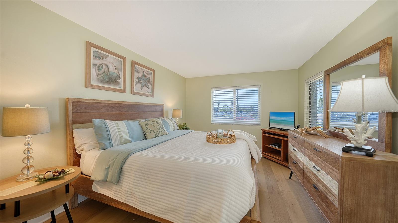 Image 20 of 74 For 777 Beach Road 1b