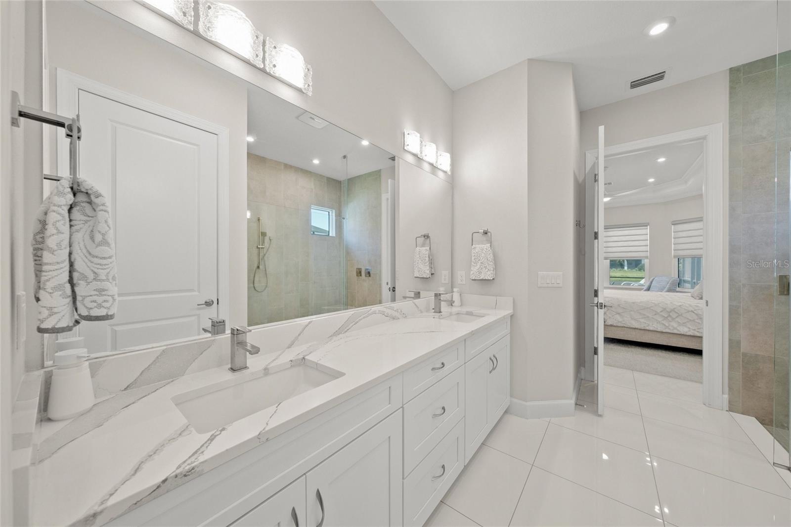 Image 28 of 99 For 4726 Zeno Court