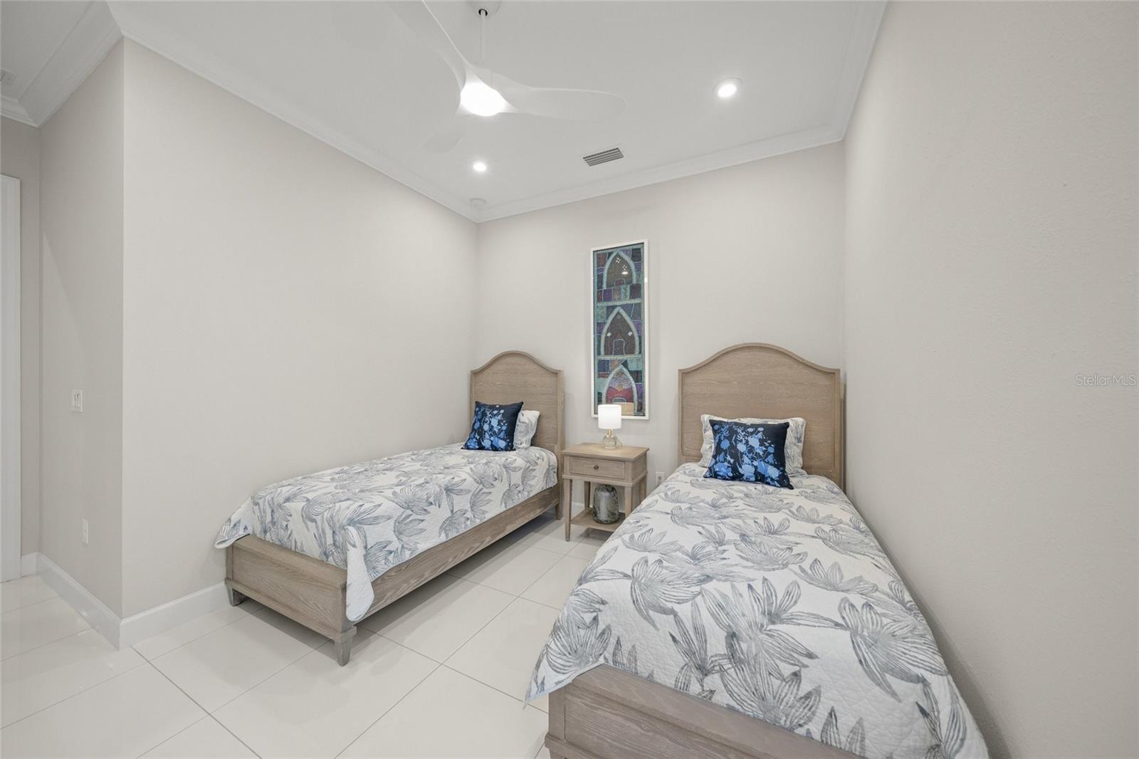 Image 35 of 99 For 4726 Zeno Court