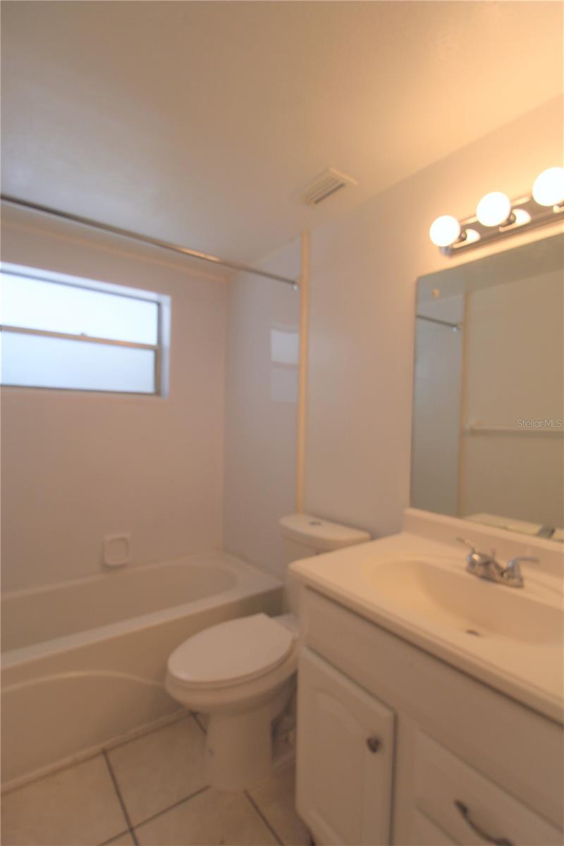 Image 6 of 10 For 562 Briarwood Road