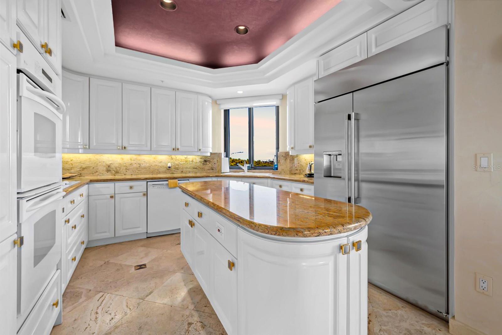 Image 10 of 27 For 435 L Ambiance Drive H402
