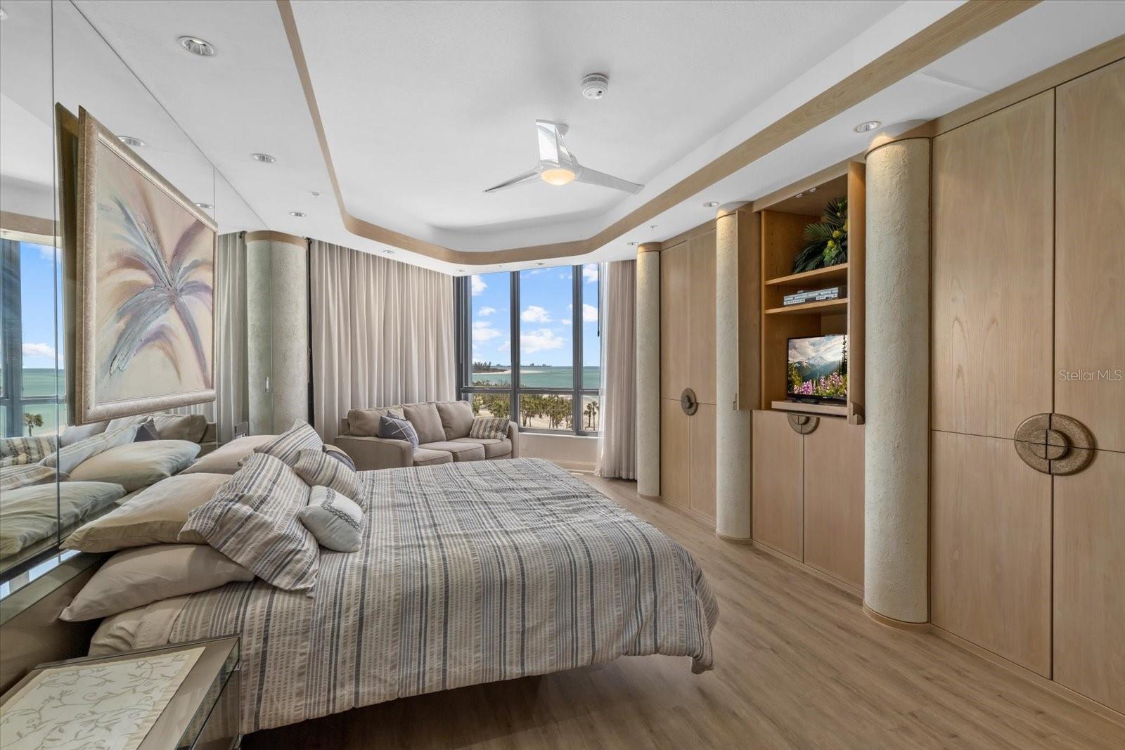 Image 13 of 27 For 435 L Ambiance Drive H402