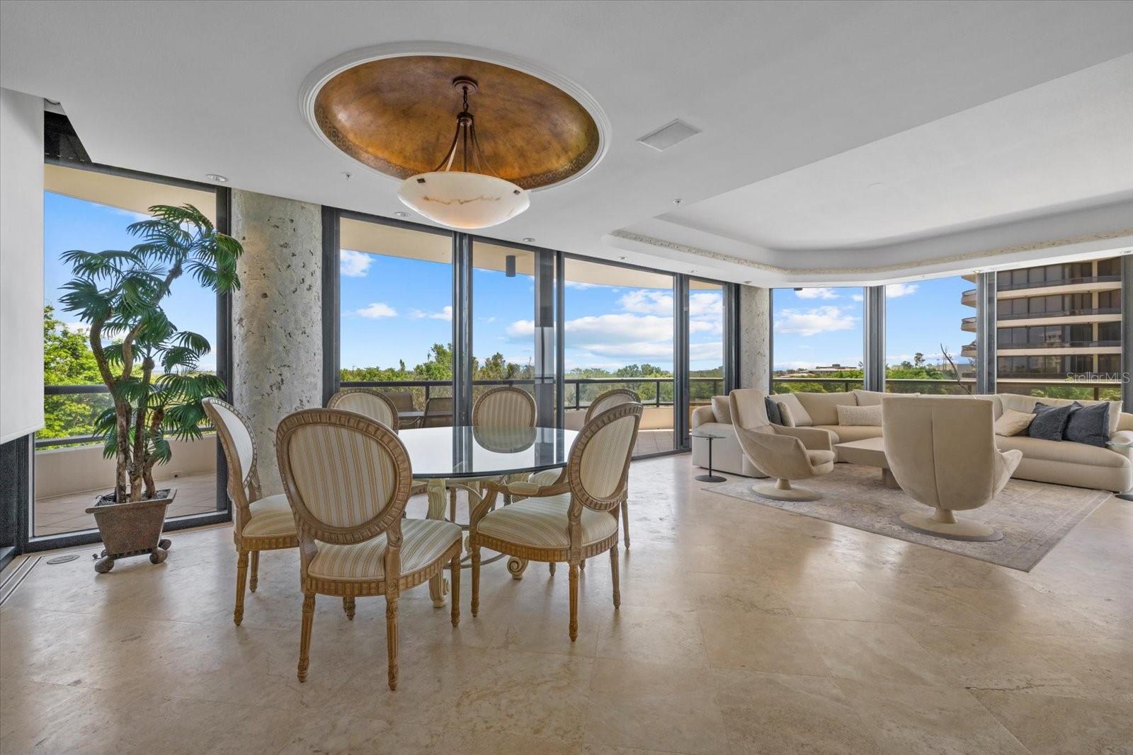 Image 7 of 27 For 435 L Ambiance Drive H402