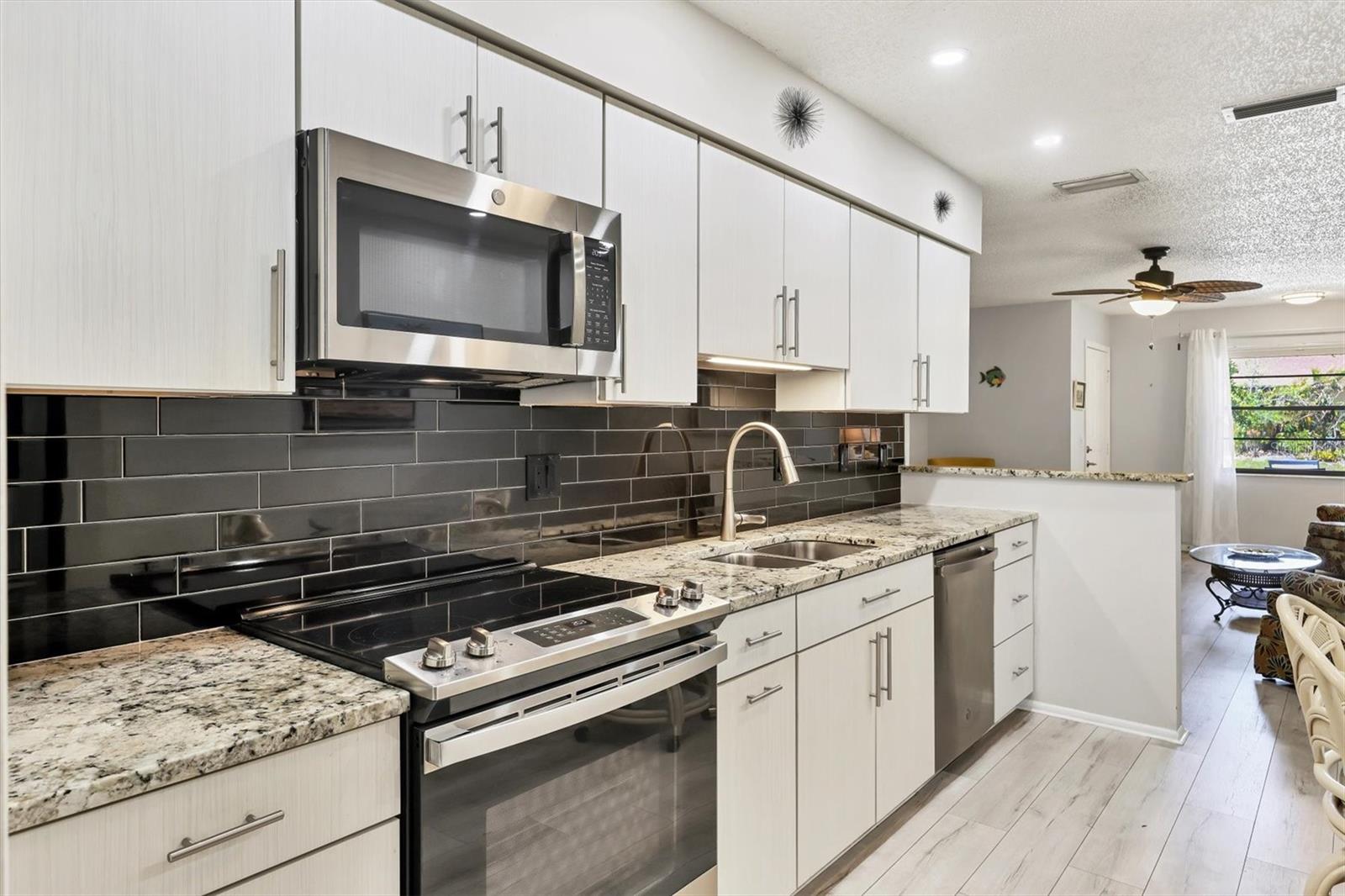 Image 11 of 38 For 4169 66th Street Circle W 4169