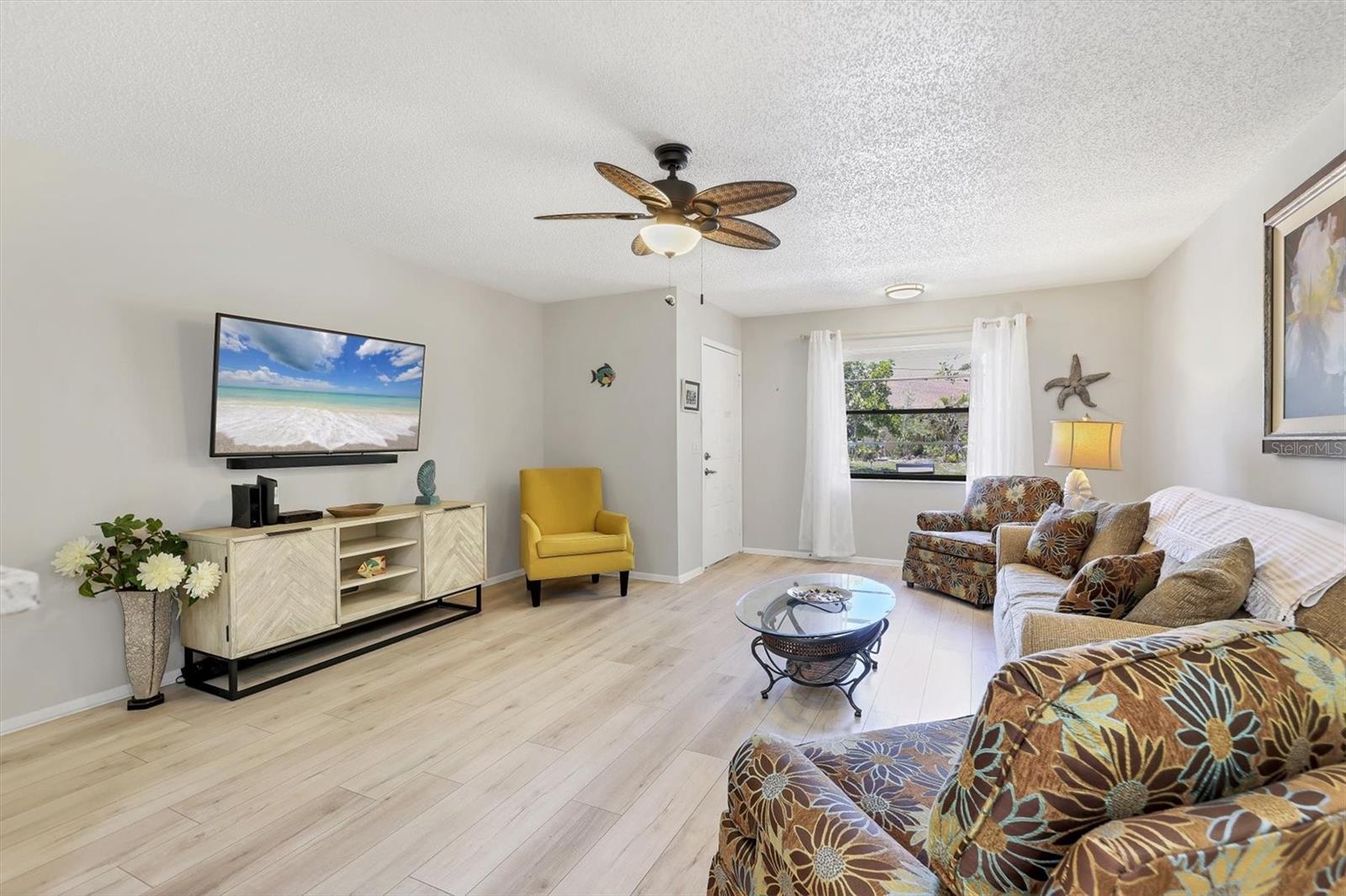 Image 6 of 38 For 4169 66th Street Circle W 4169