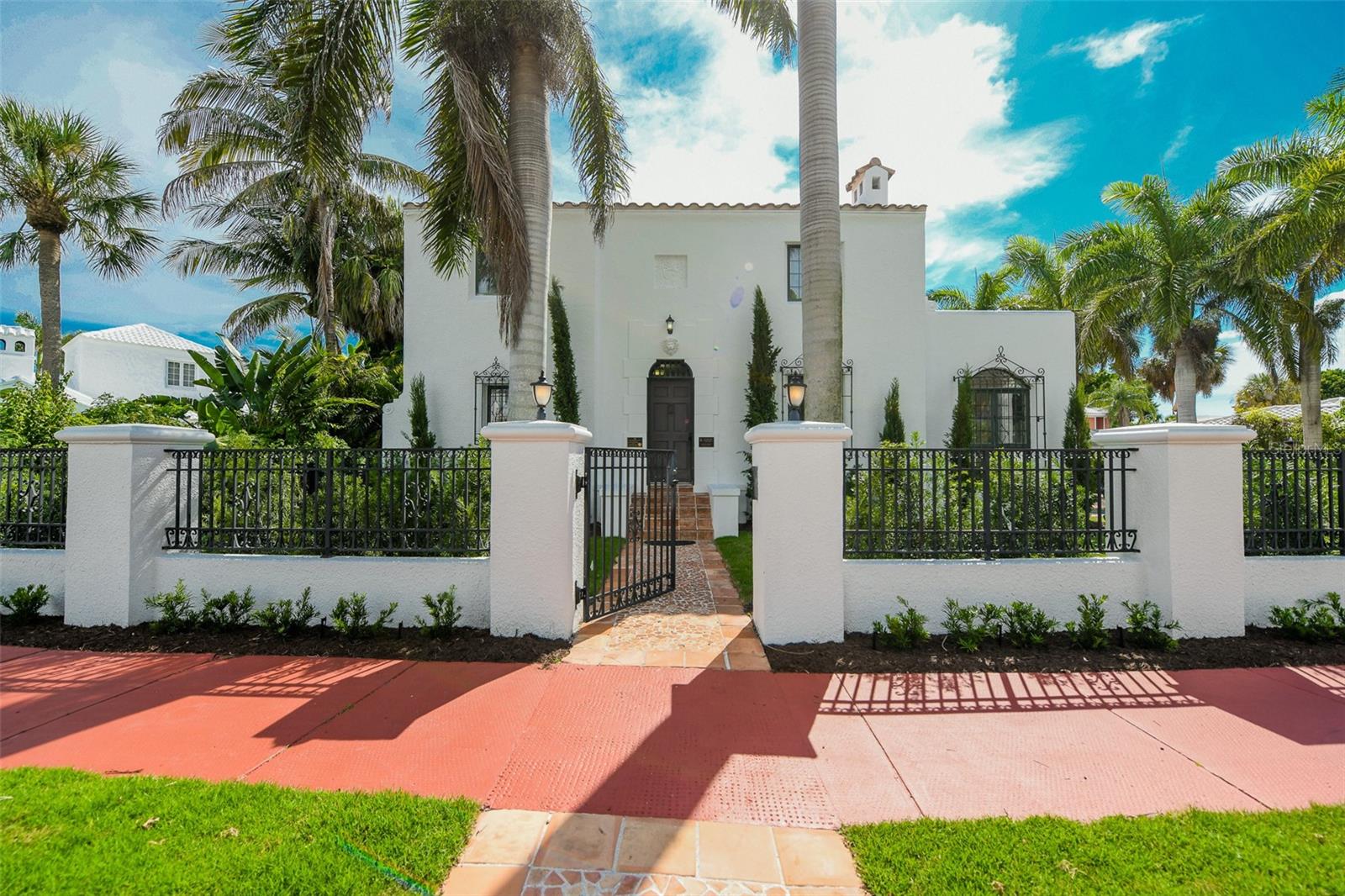 Details for 76 Washington Drive, SARASOTA, FL 34236