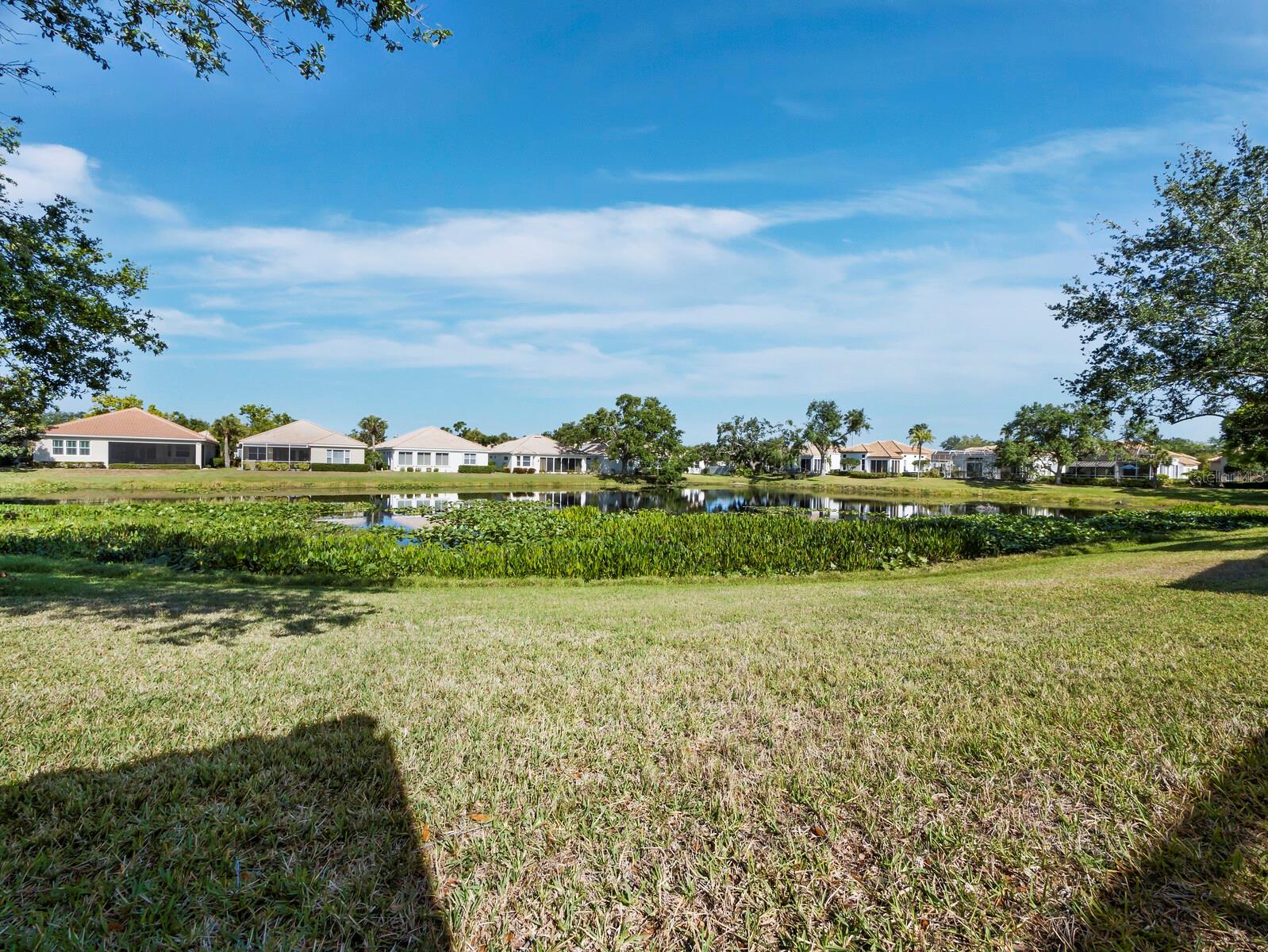 Image 24 of 33 For 3835 Alamanda Drive