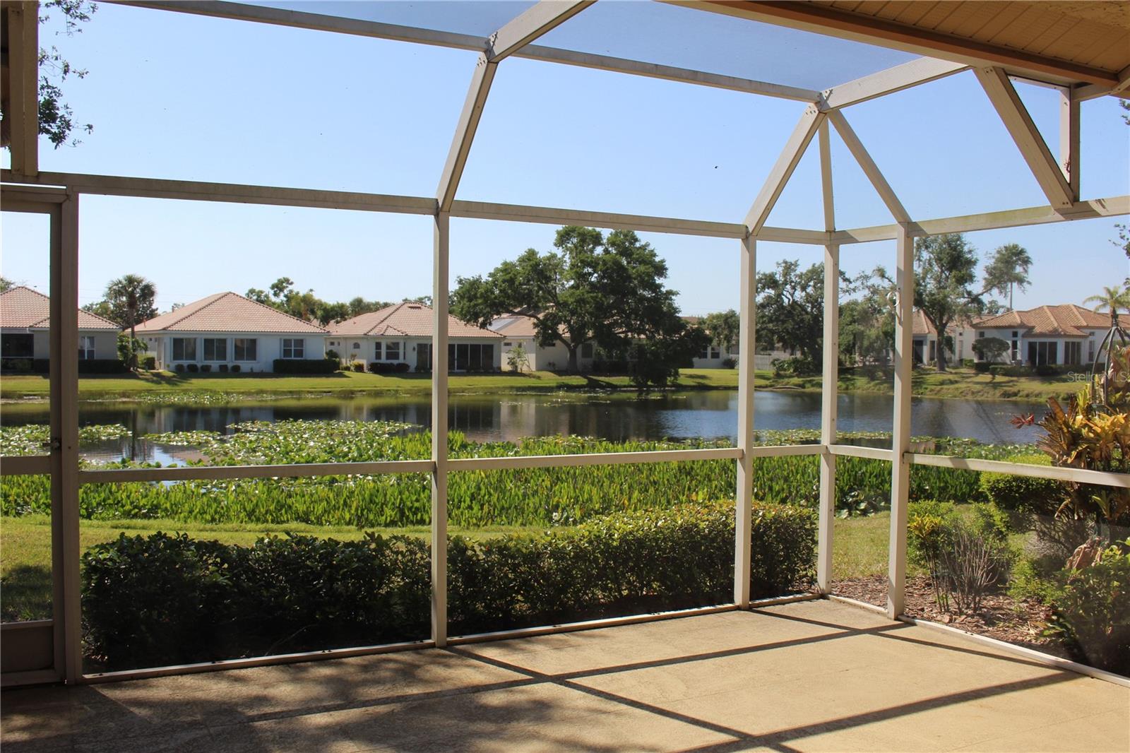 Image 3 of 33 For 3835 Alamanda Drive