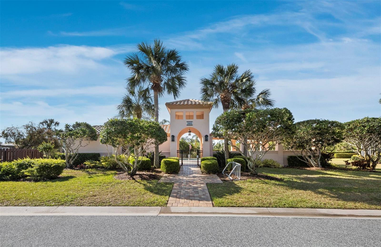 Image 31 of 33 For 3835 Alamanda Drive