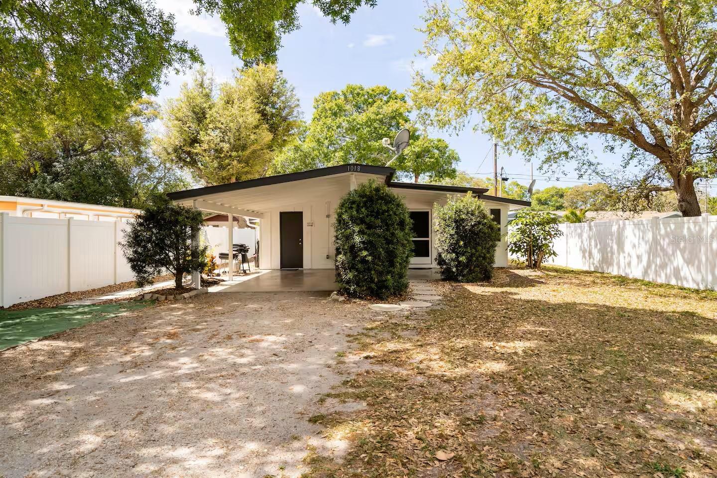 Details for 1018 Charlotte Avenue, SARASOTA, FL 34237