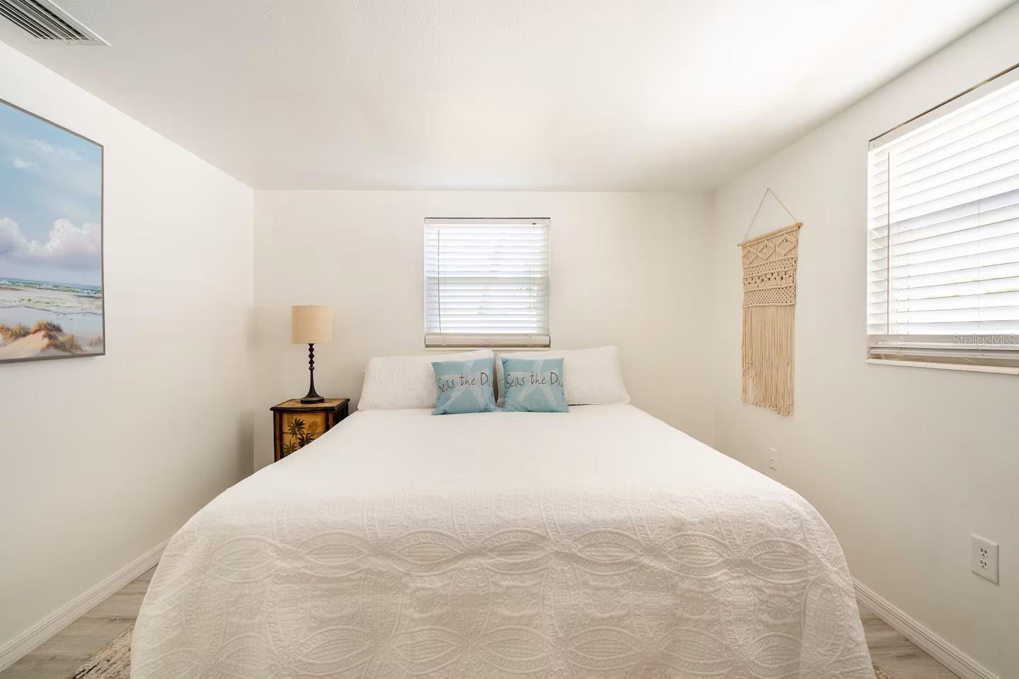 Image 11 of 35 For 1018 Charlotte Avenue