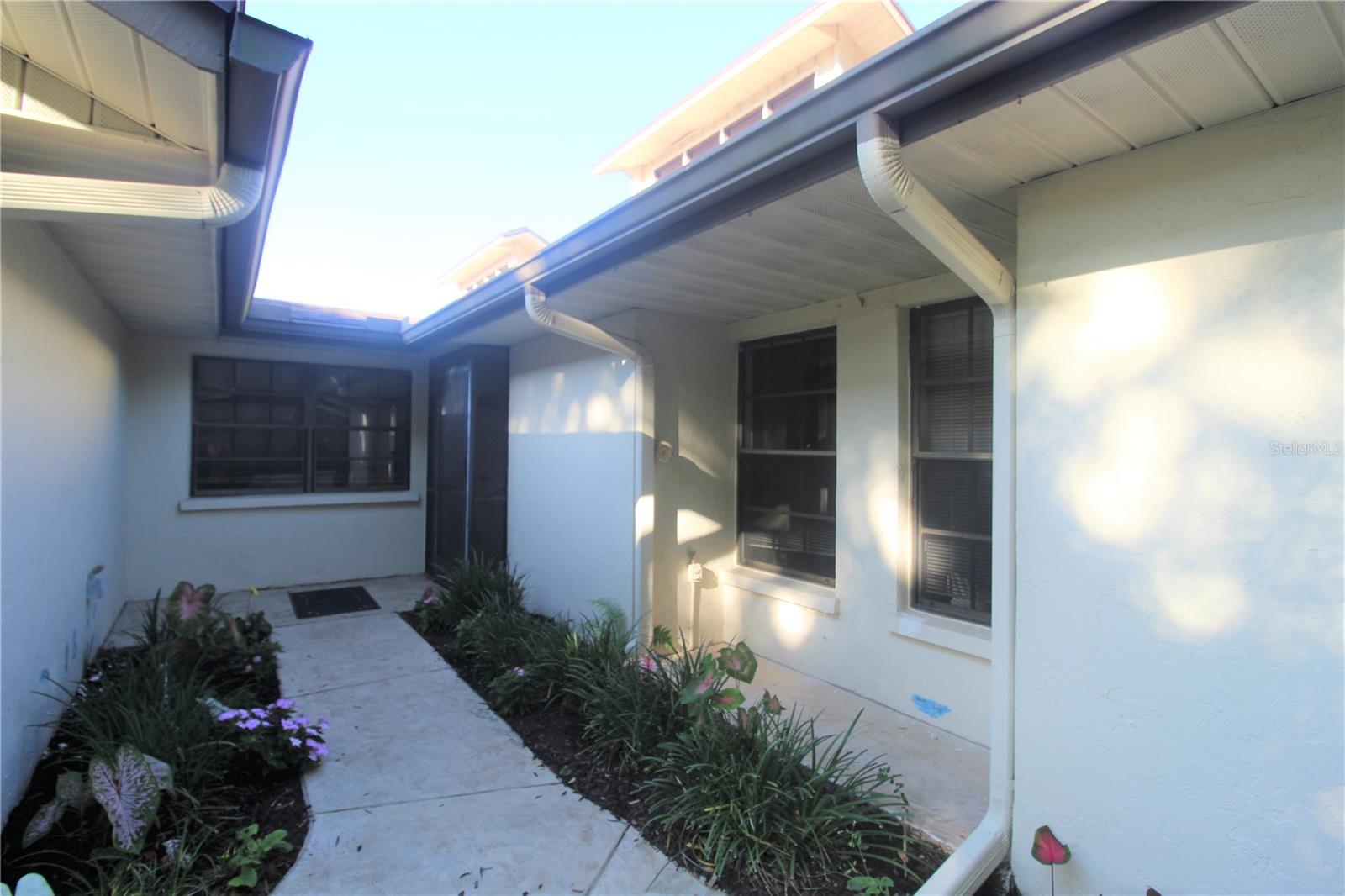 Image 26 of 30 For 4633 La Jolla Drive