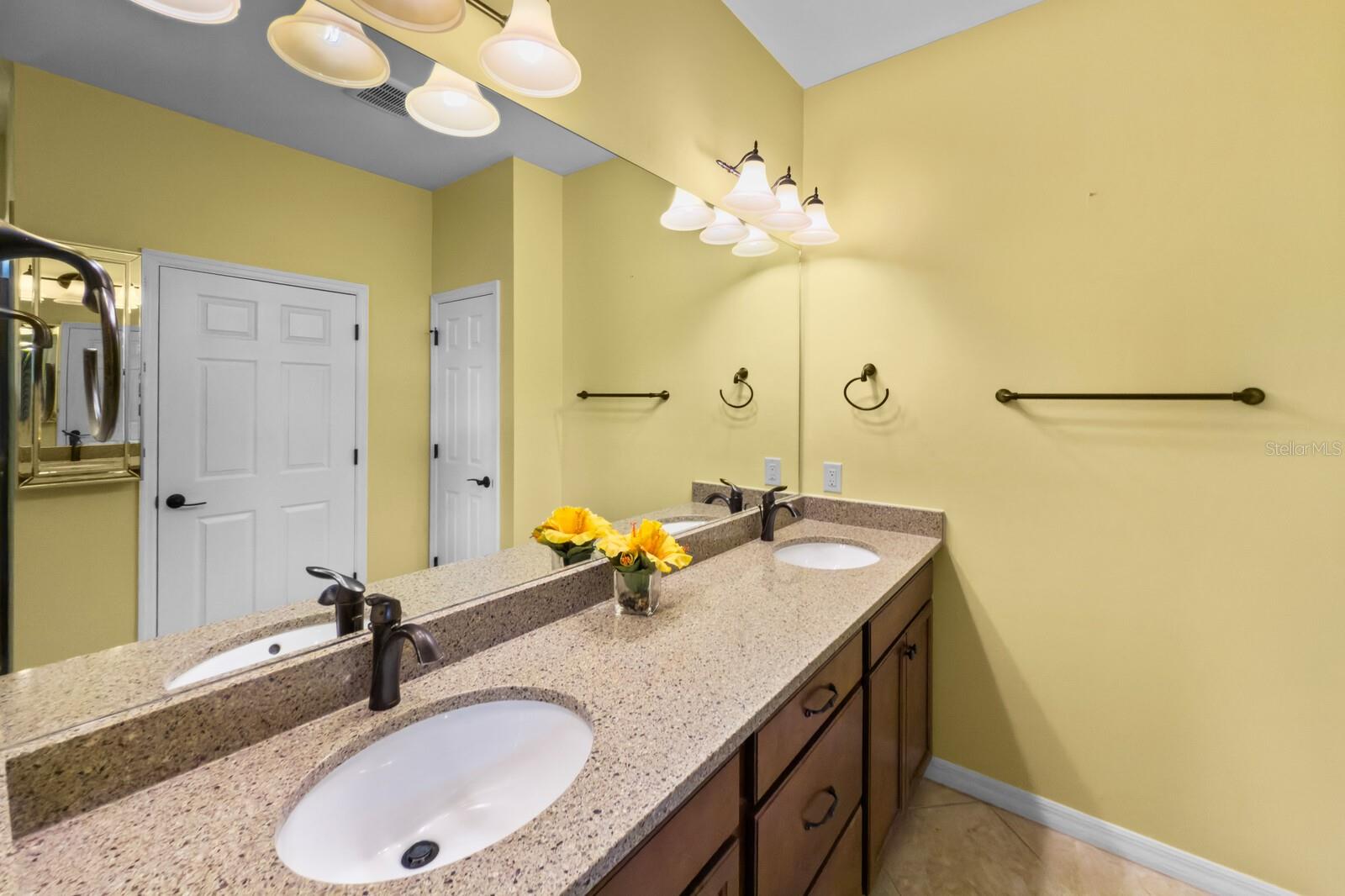 Image 16 of 40 For 6713 Chester Trail