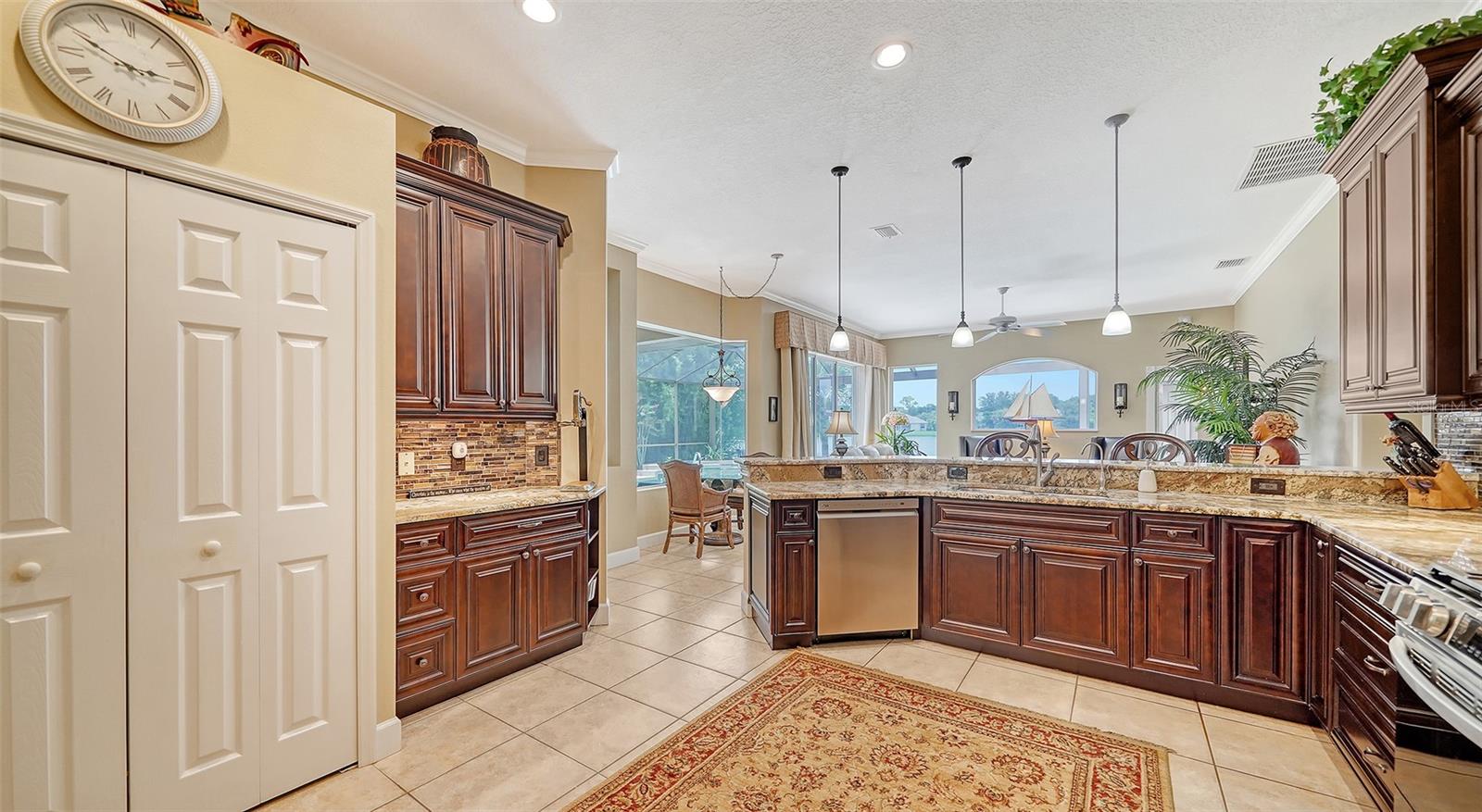 Image 23 of 62 For 11215 Rivers Bluff Circle