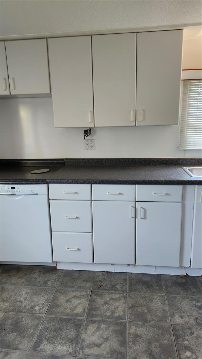 Listing photo id 4 for 2701 16th Street Court W