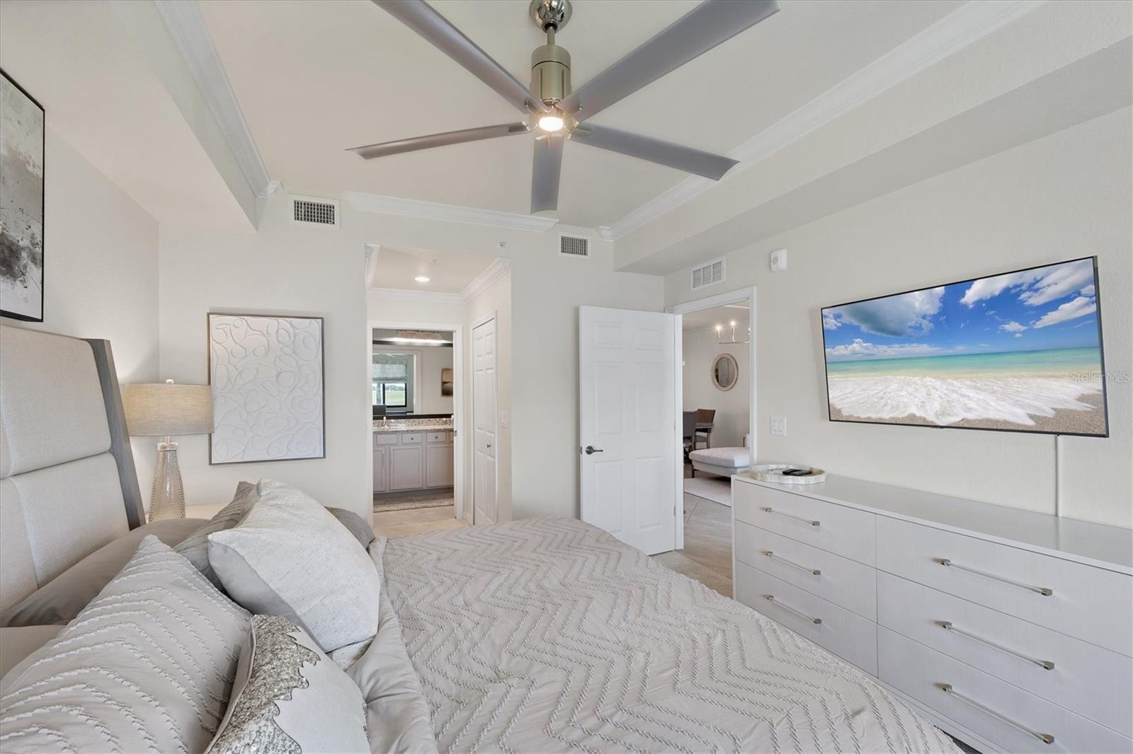 Image 23 of 63 For 5624 Palmer Circle 105