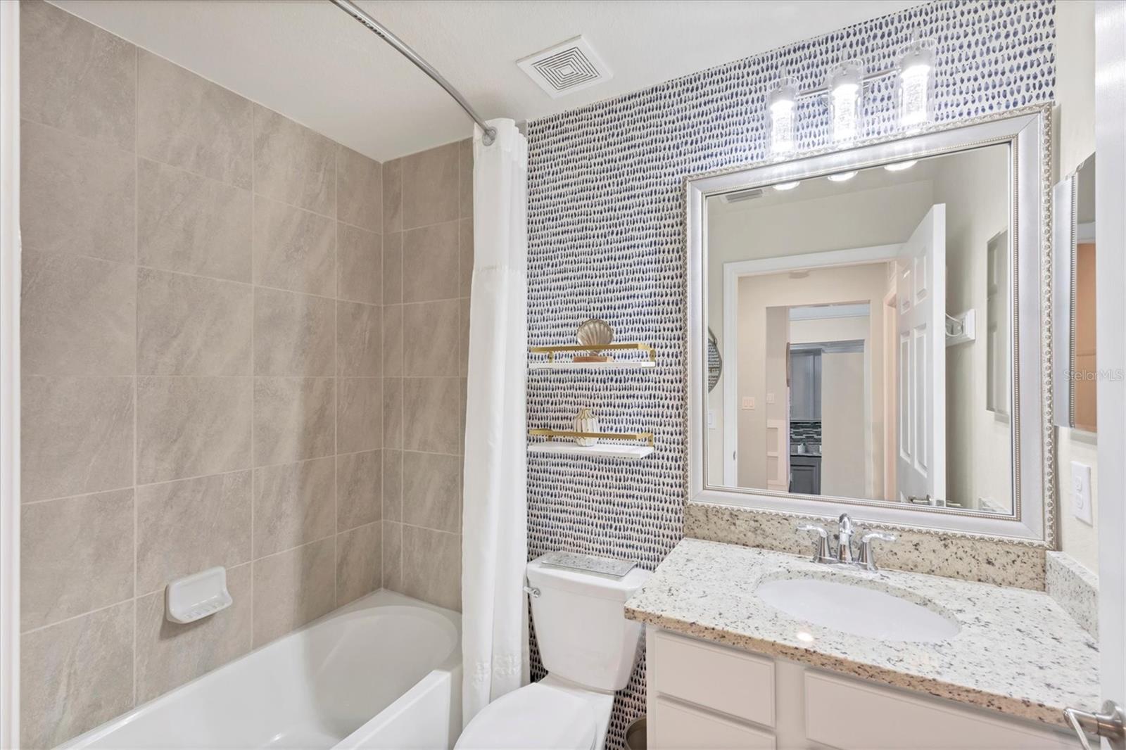 Image 27 of 63 For 5624 Palmer Circle 105
