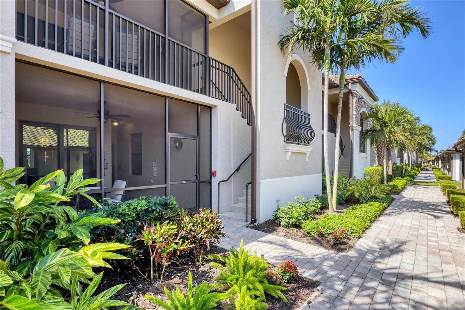 Image 4 of 63 For 5624 Palmer Circle 105