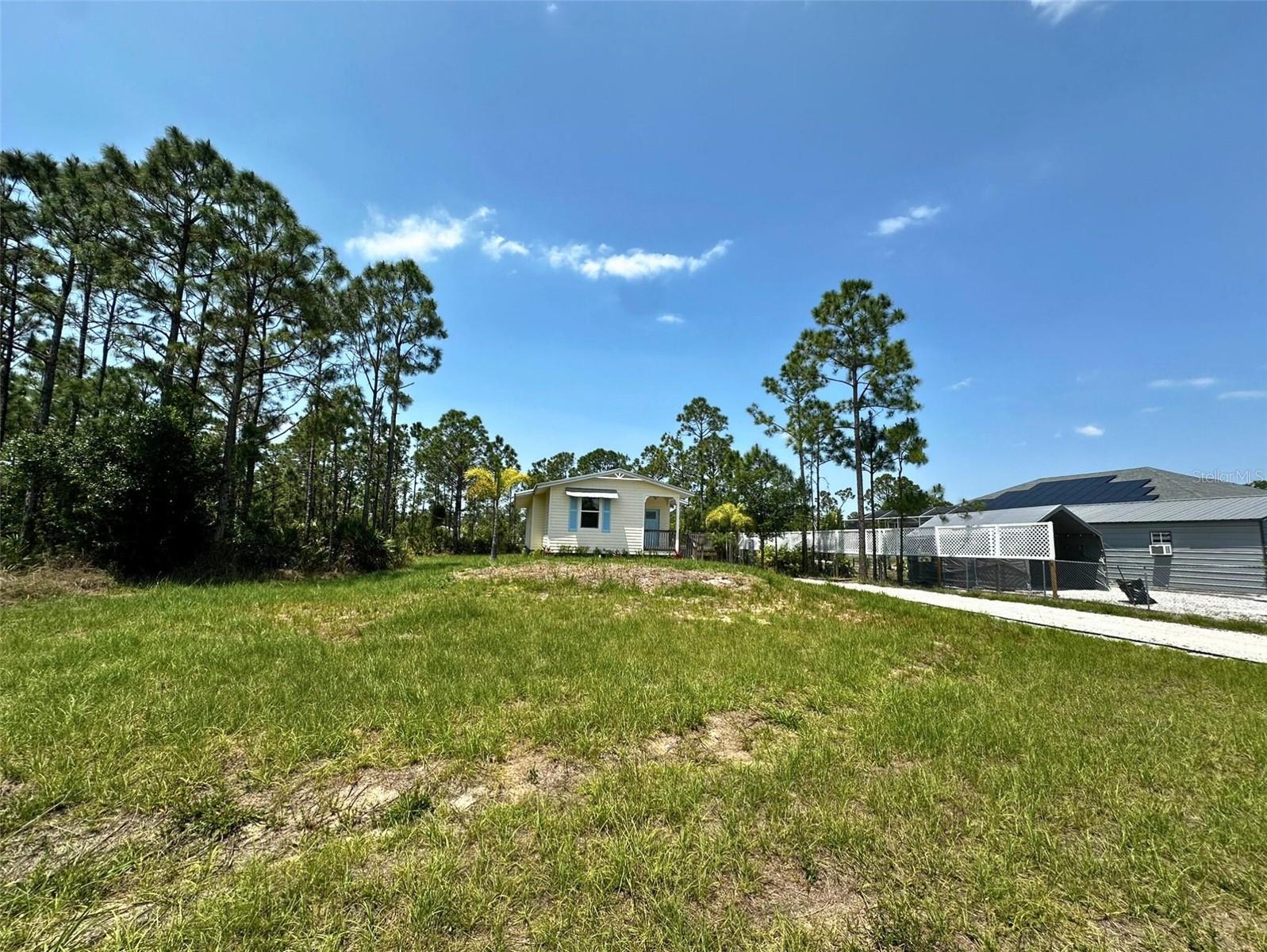 Image 11 of 31 For 8297 Strasse Boulevard
