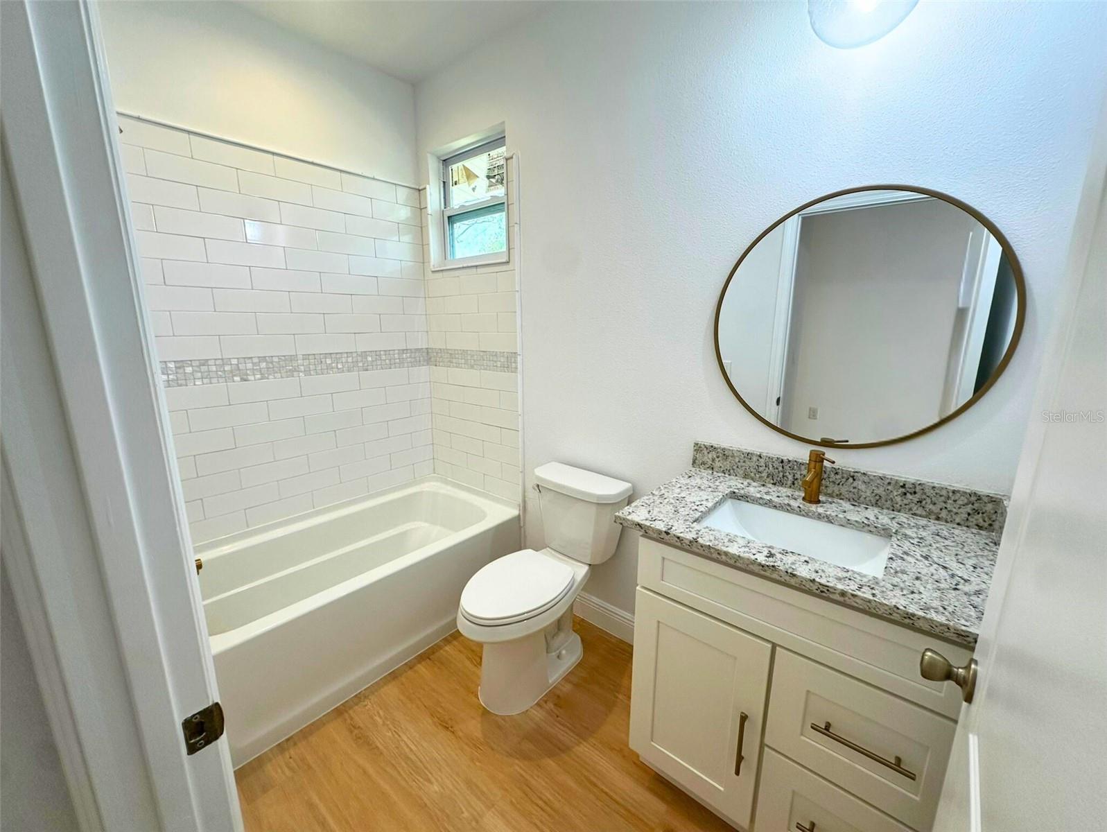 Image 16 of 31 For 8297 Strasse Boulevard