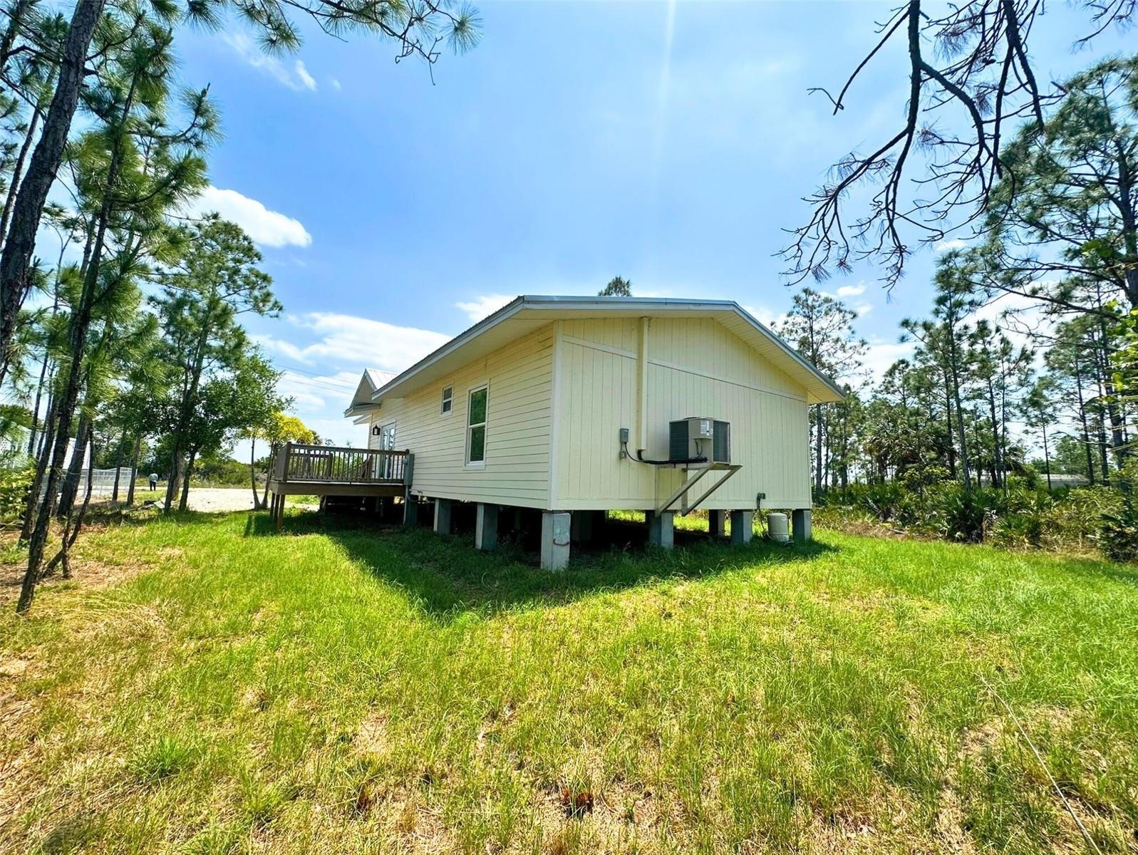 Image 7 of 31 For 8297 Strasse Boulevard