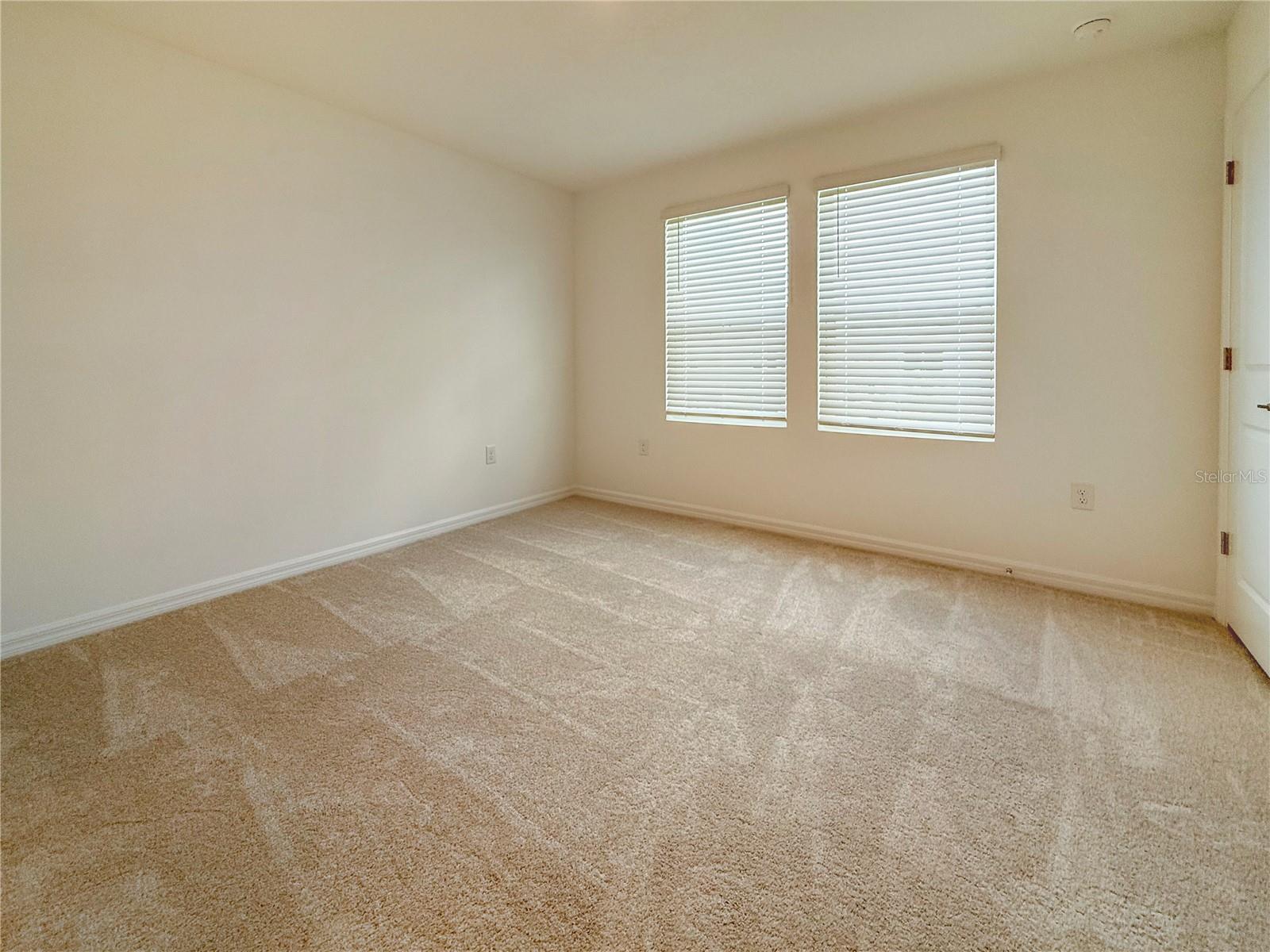 Image 11 of 23 For 8948 Daybreak Street