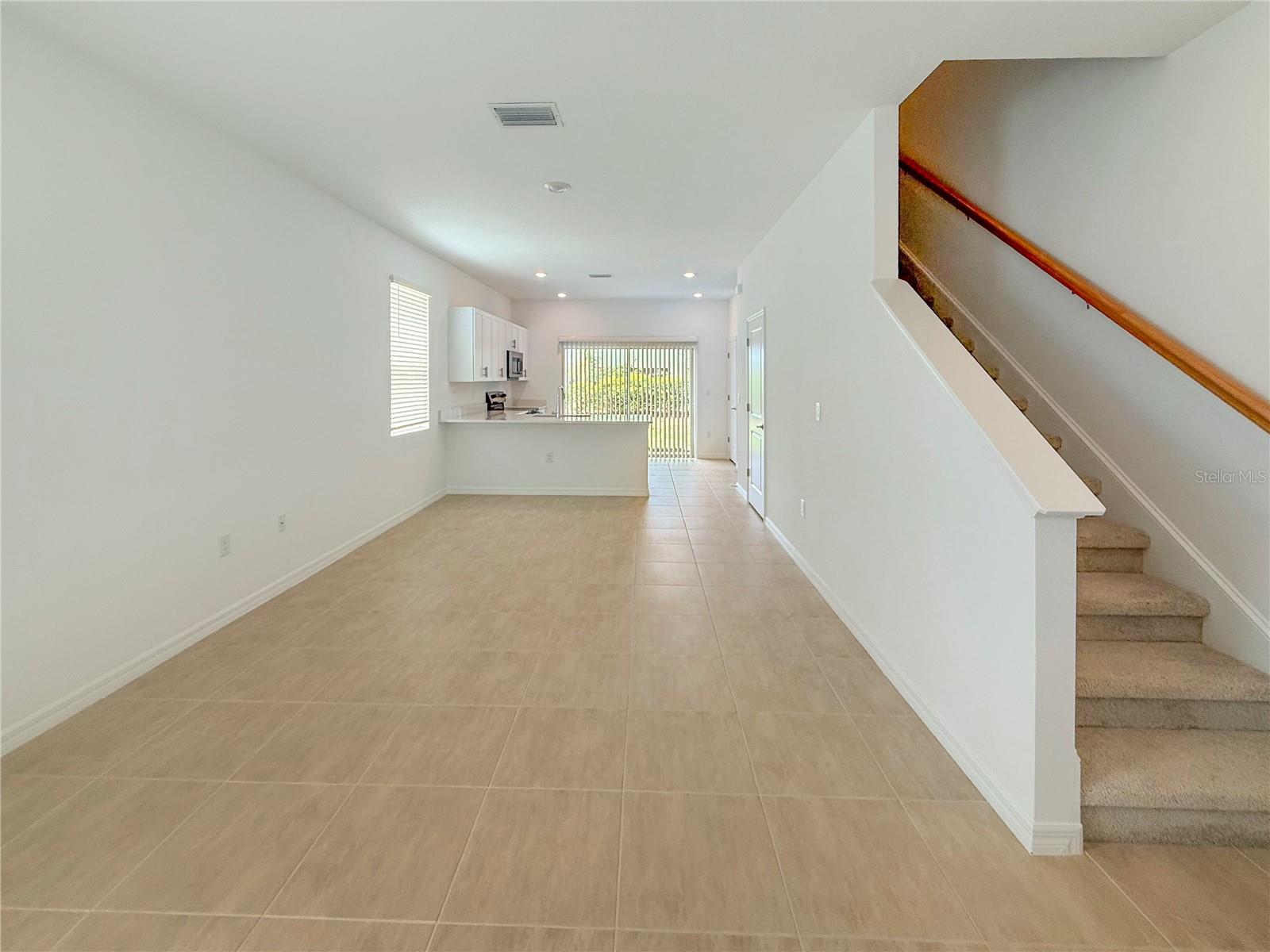 Image 3 of 23 For 8948 Daybreak Street