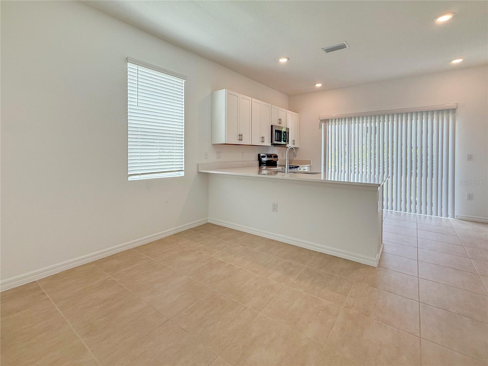 Image 4 of 23 For 8948 Daybreak Street