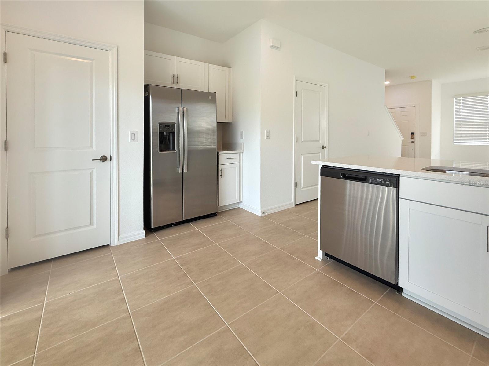 Image 7 of 23 For 8948 Daybreak Street