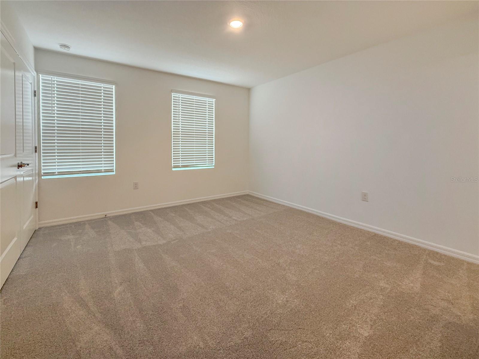 Image 9 of 21 For 8956 Daybreak Street