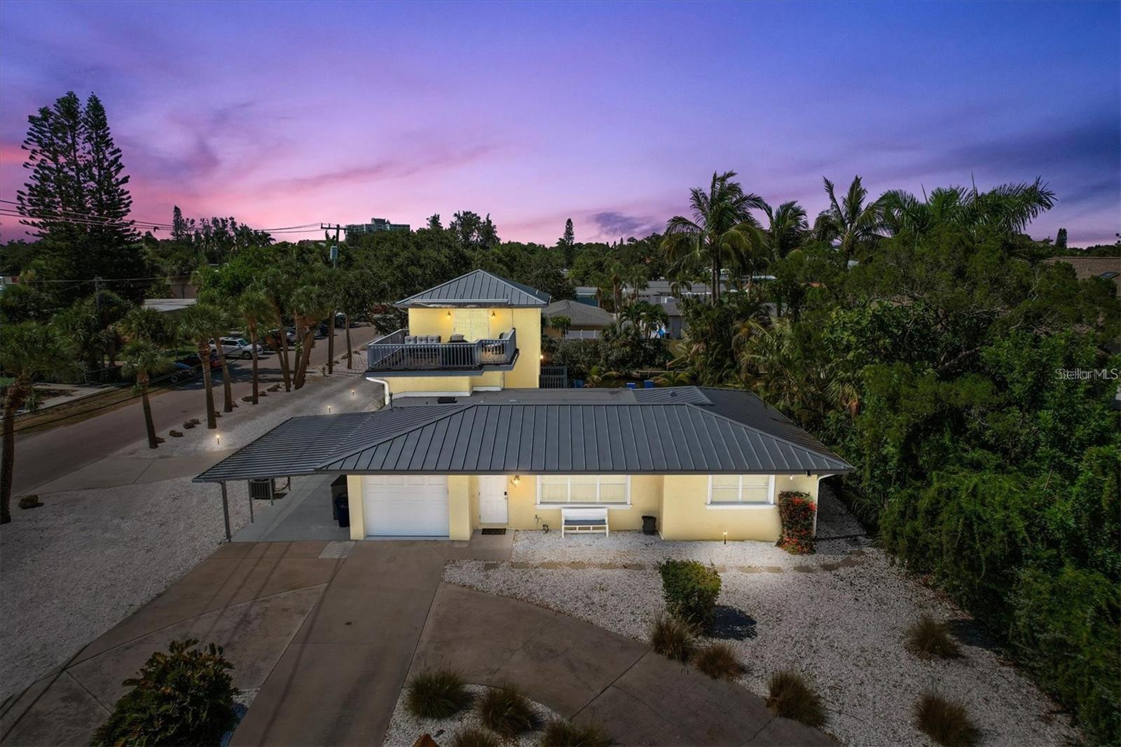 Image 3 of 34 For 301 Avenida Madera  A