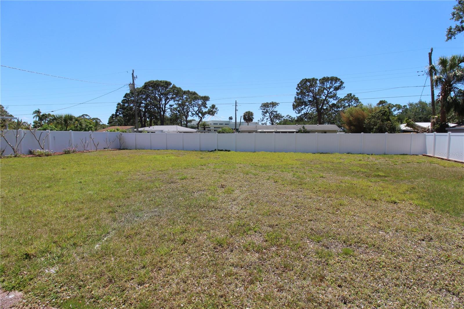 Image 21 of 26 For 6122 Brentwood Avenue