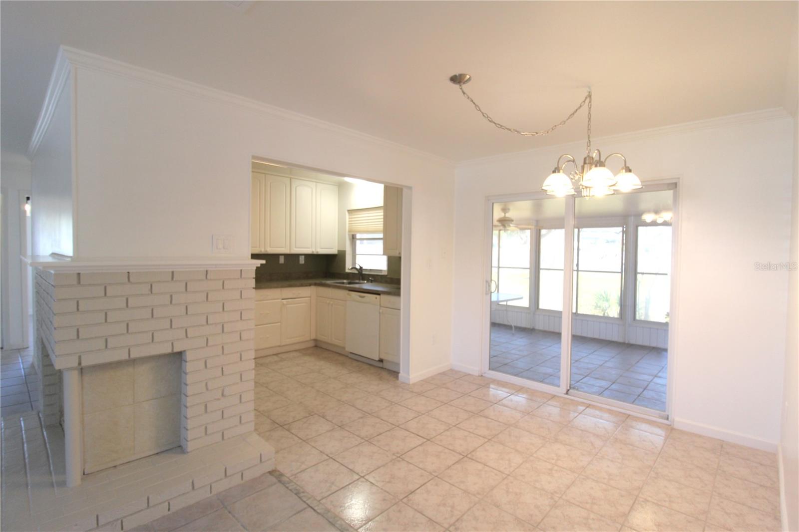 Image 5 of 26 For 6122 Brentwood Avenue
