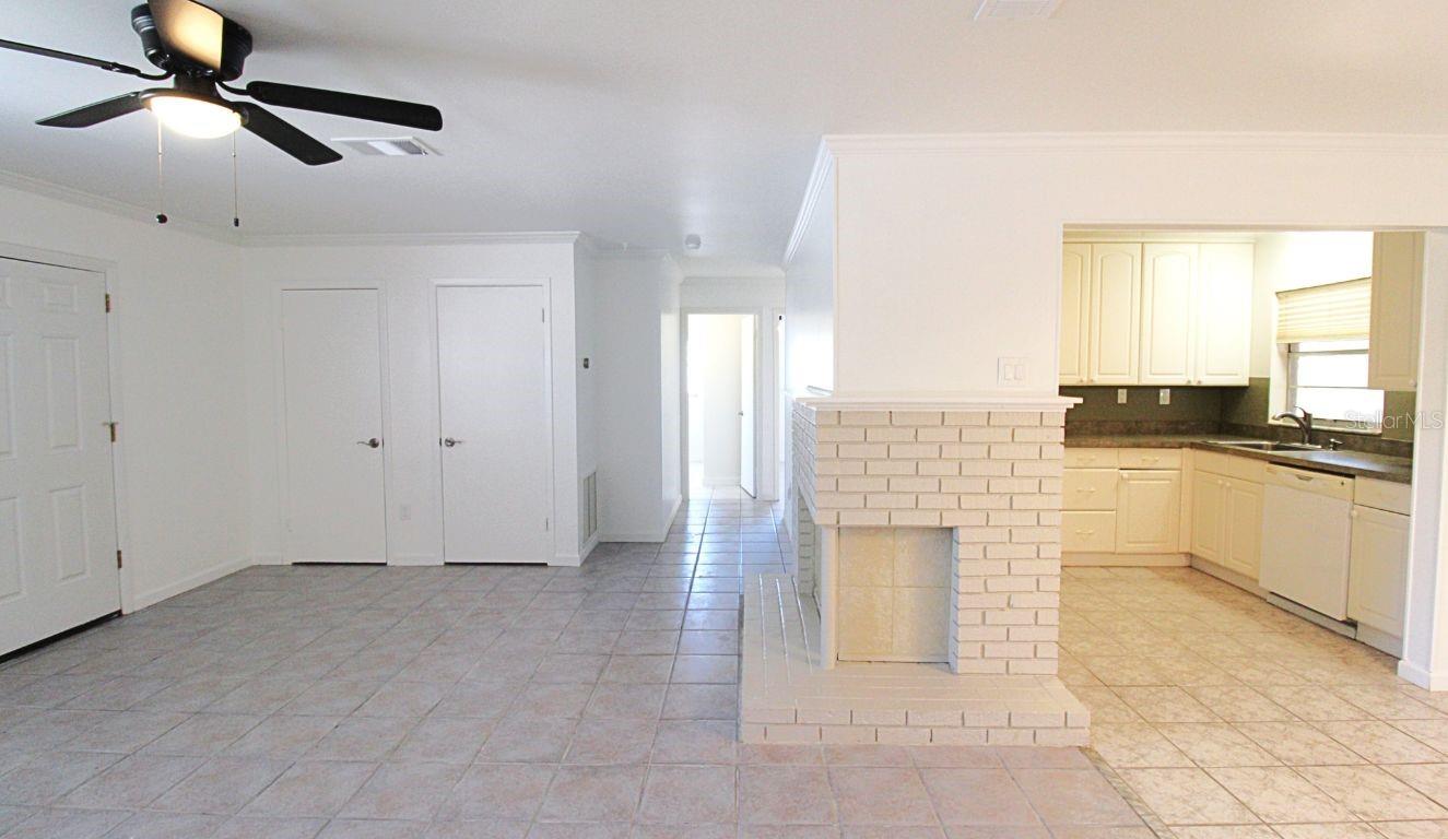 Image 6 of 26 For 6122 Brentwood Avenue